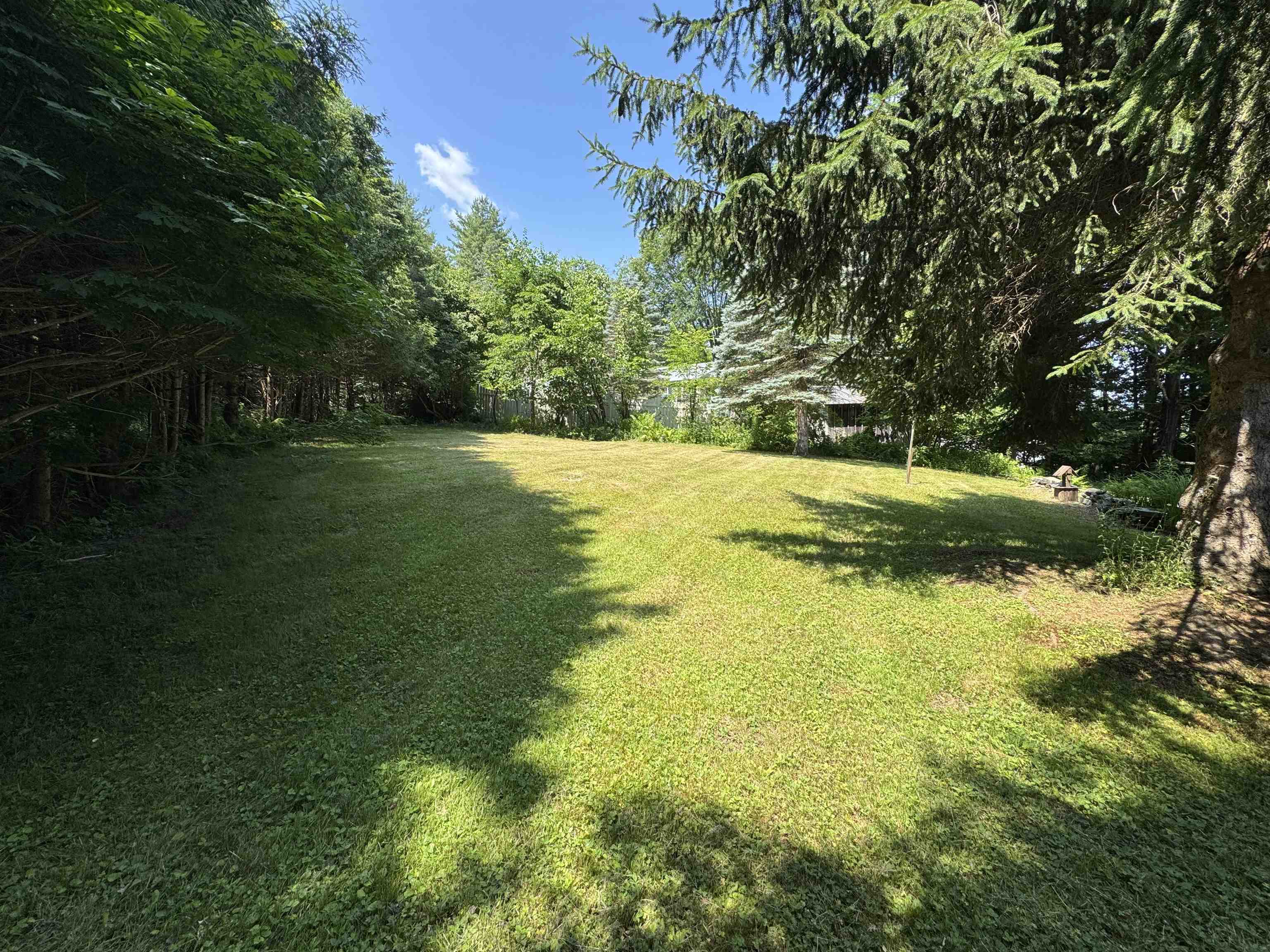 5 Camelot Drive Property Photo 35