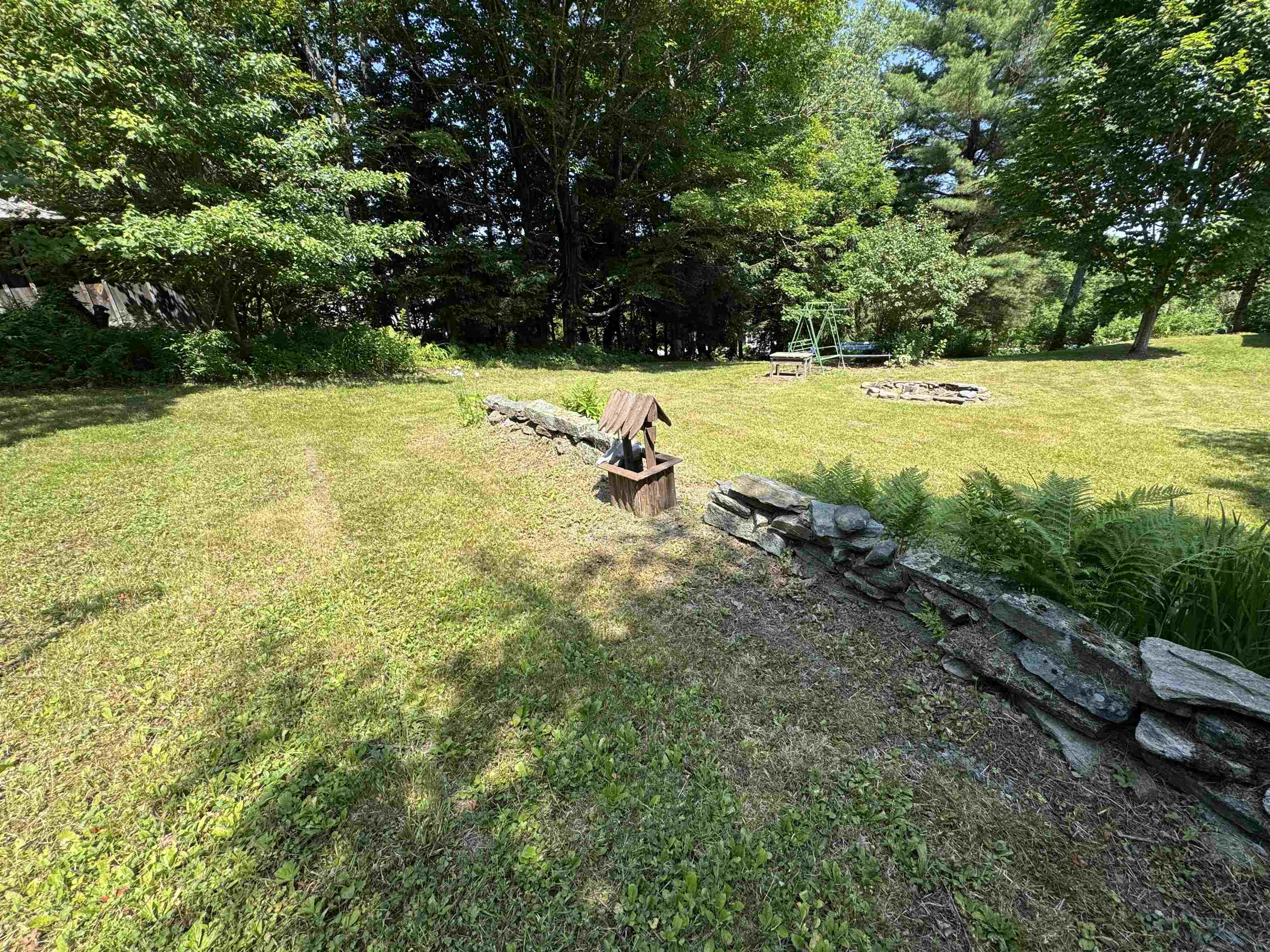 5 Camelot Drive Property Photo 36