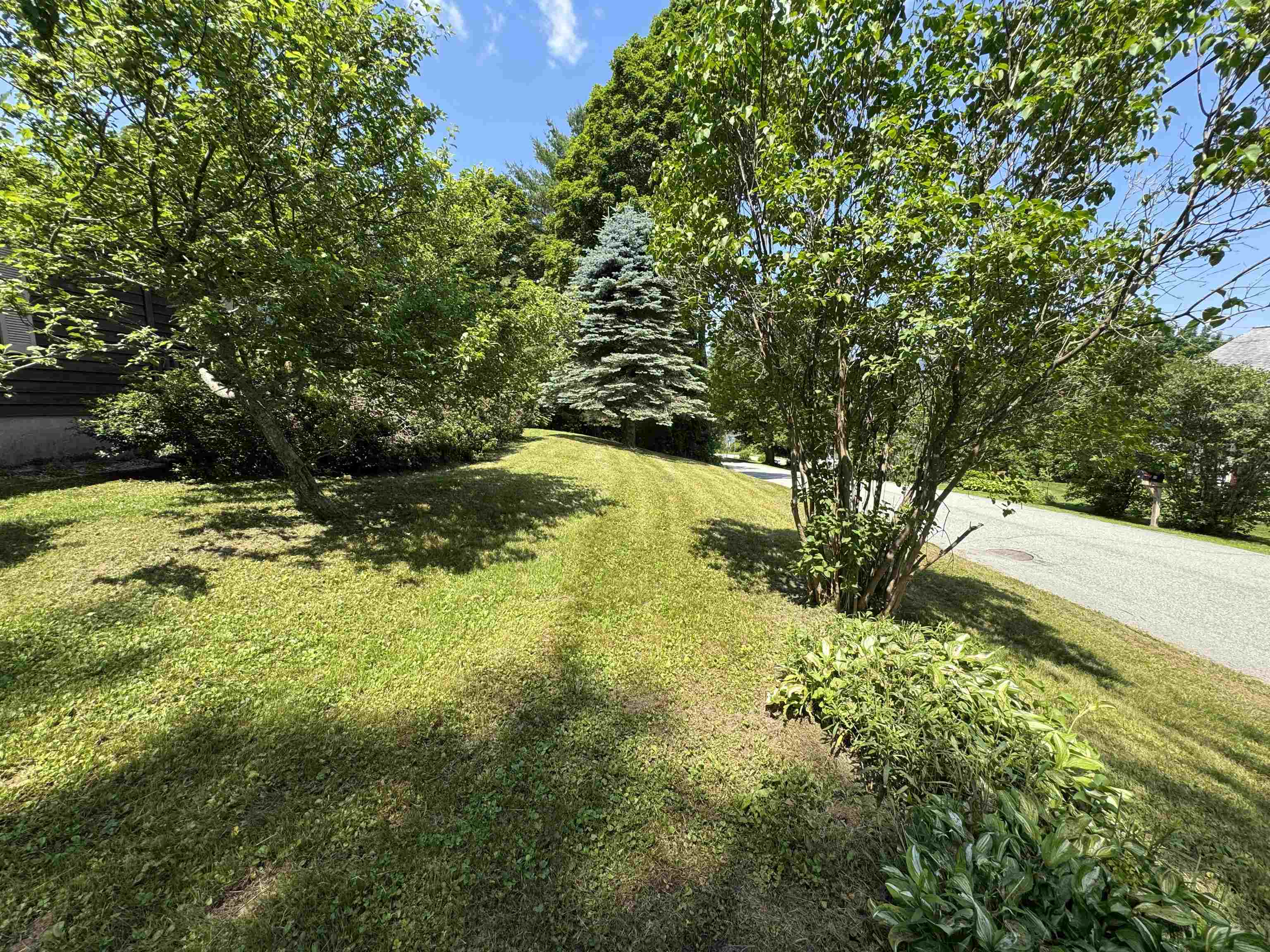 5 Camelot Drive Property Photo 44
