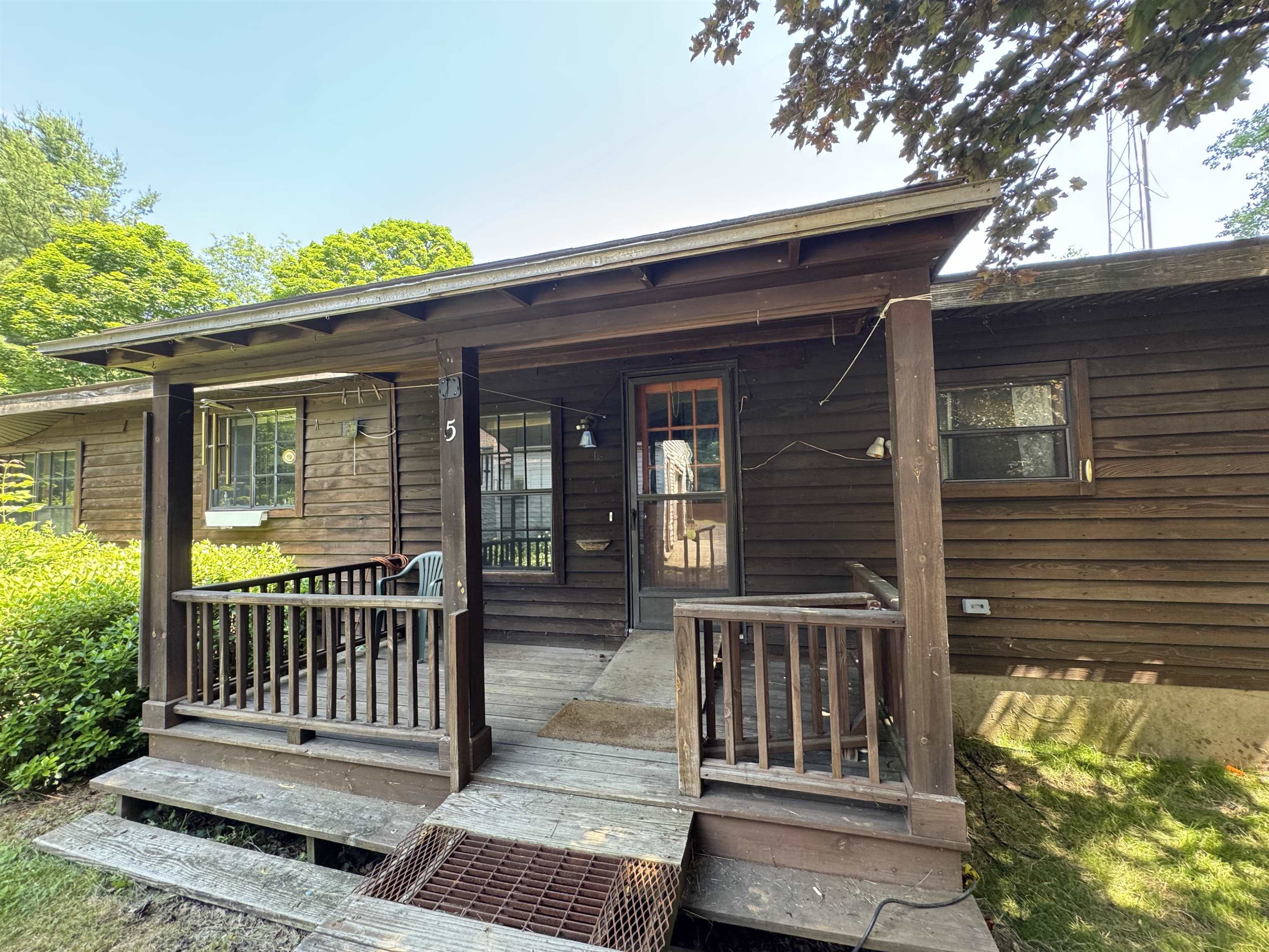 5 Camelot Drive Property Photo 46