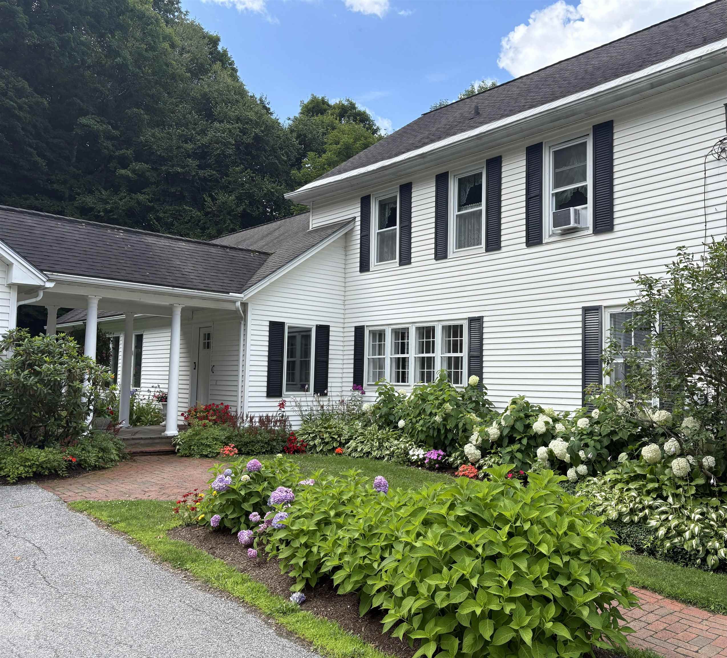 96 Sunset Street Property Photo 2