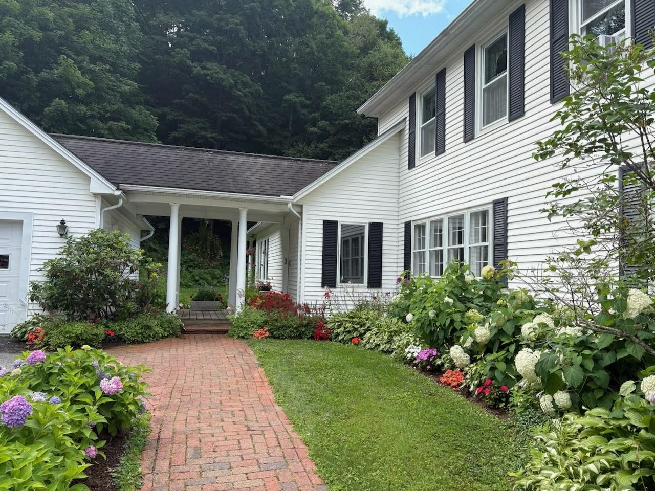 96 Sunset Street Property Photo 3