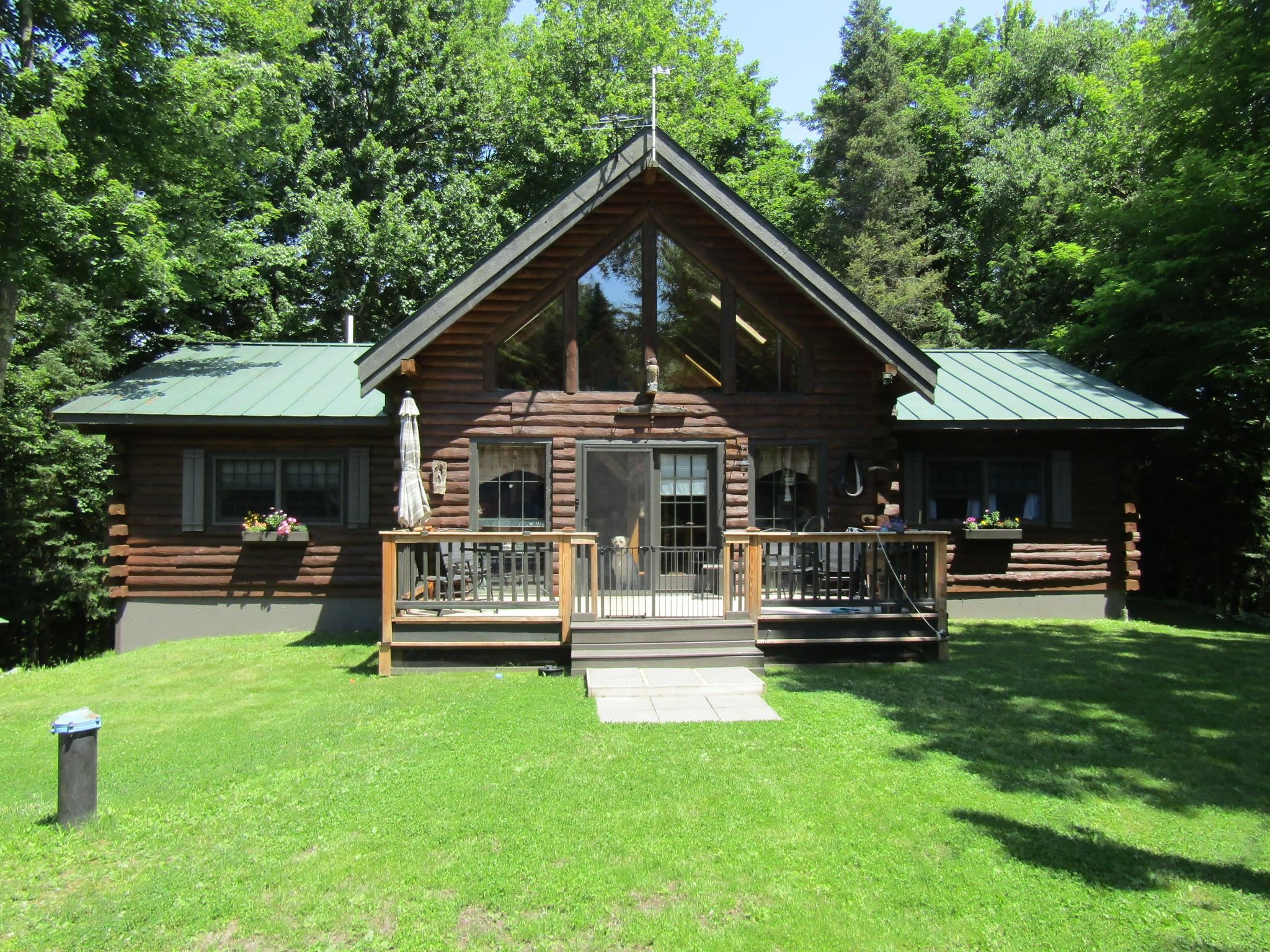 21 Pine Grove Lane Property Photo 3