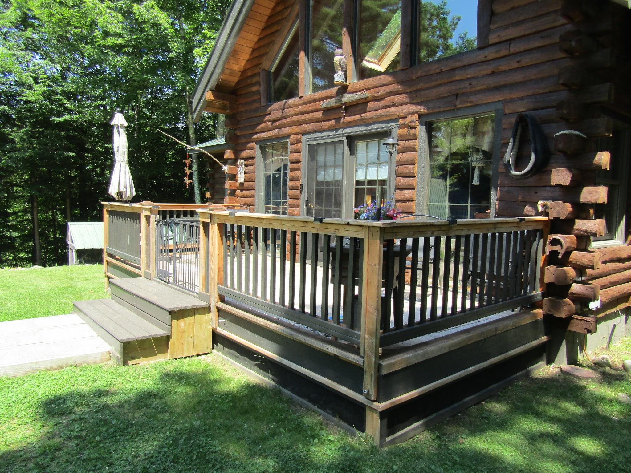 21 Pine Grove Lane Property Photo 4