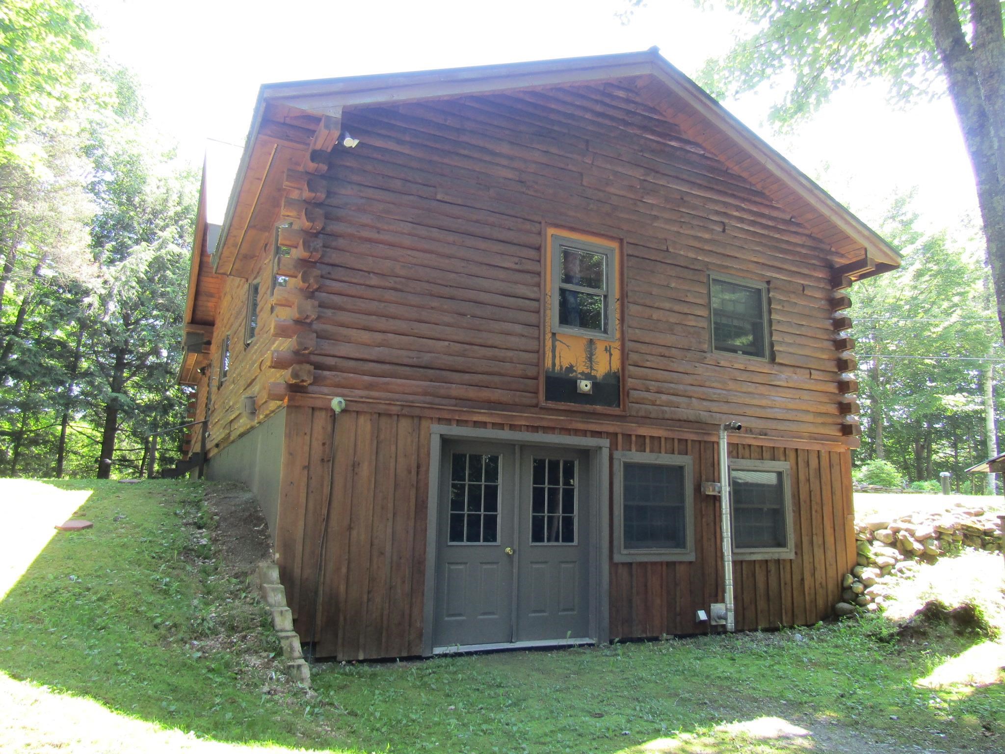 21 Pine Grove Lane Property Photo 5