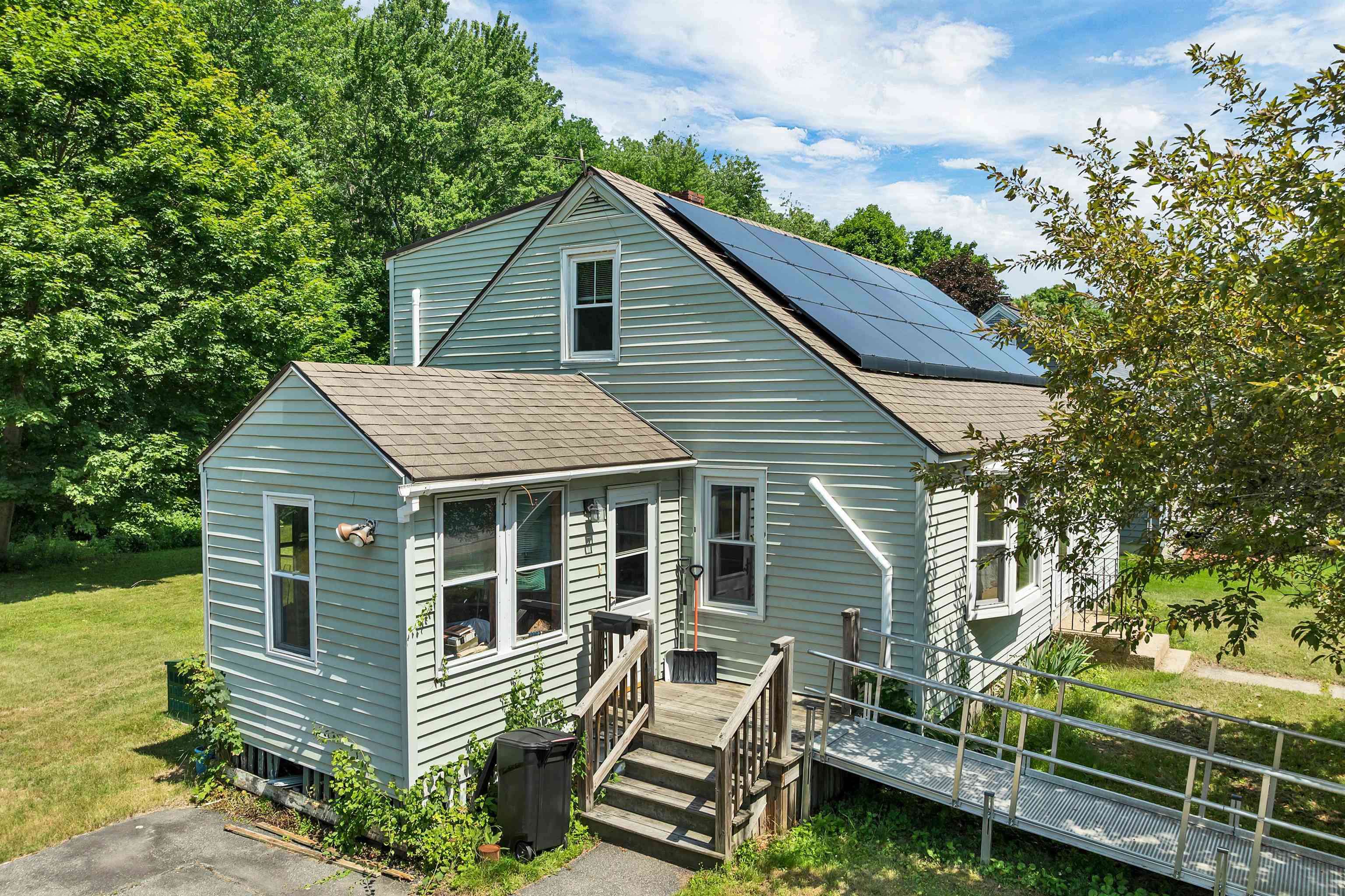 20 Maplecrest Street Property Photo 1