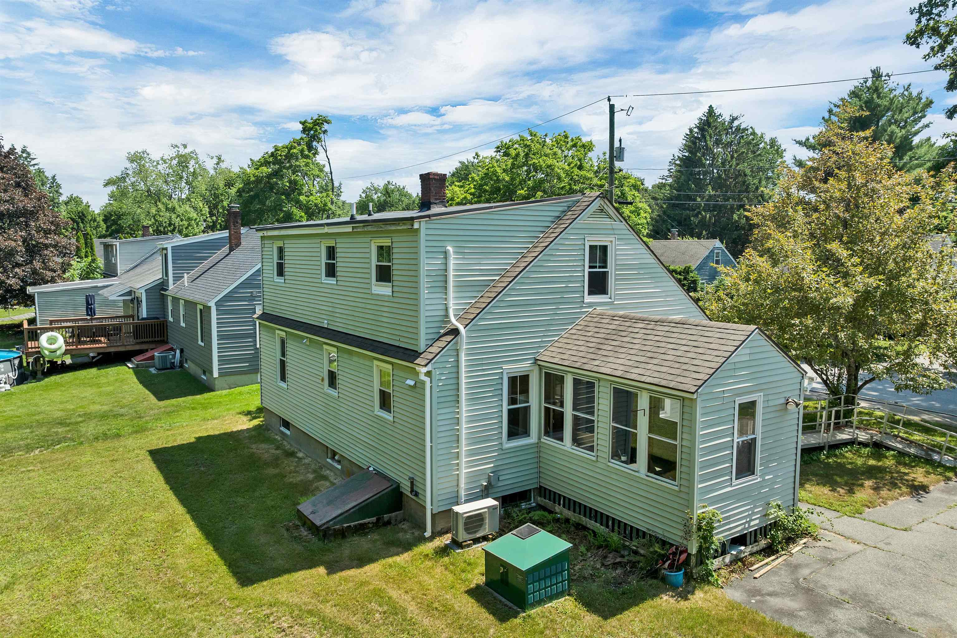 20 Maplecrest Street Property Photo 5