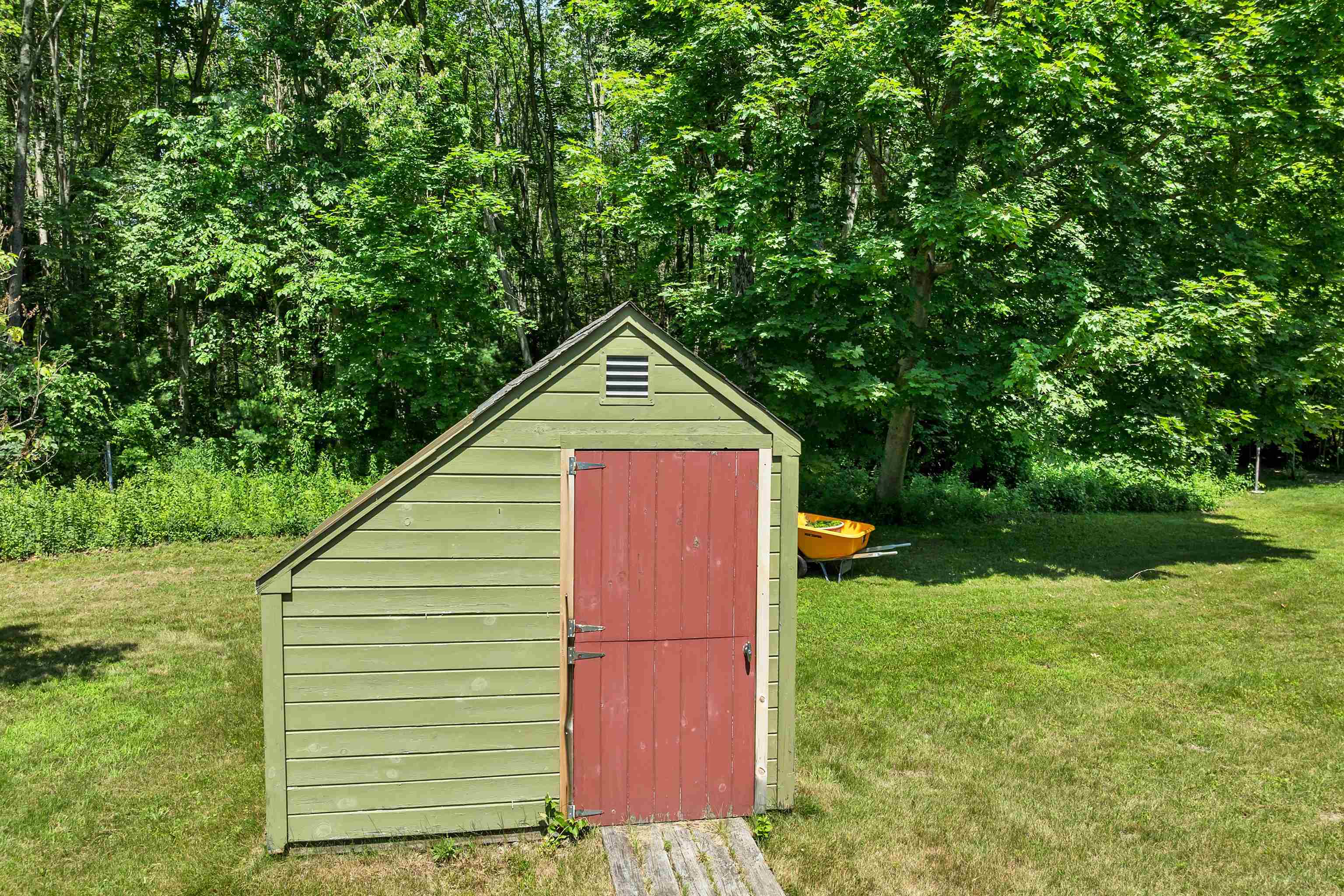 20 Maplecrest Street Property Photo 8