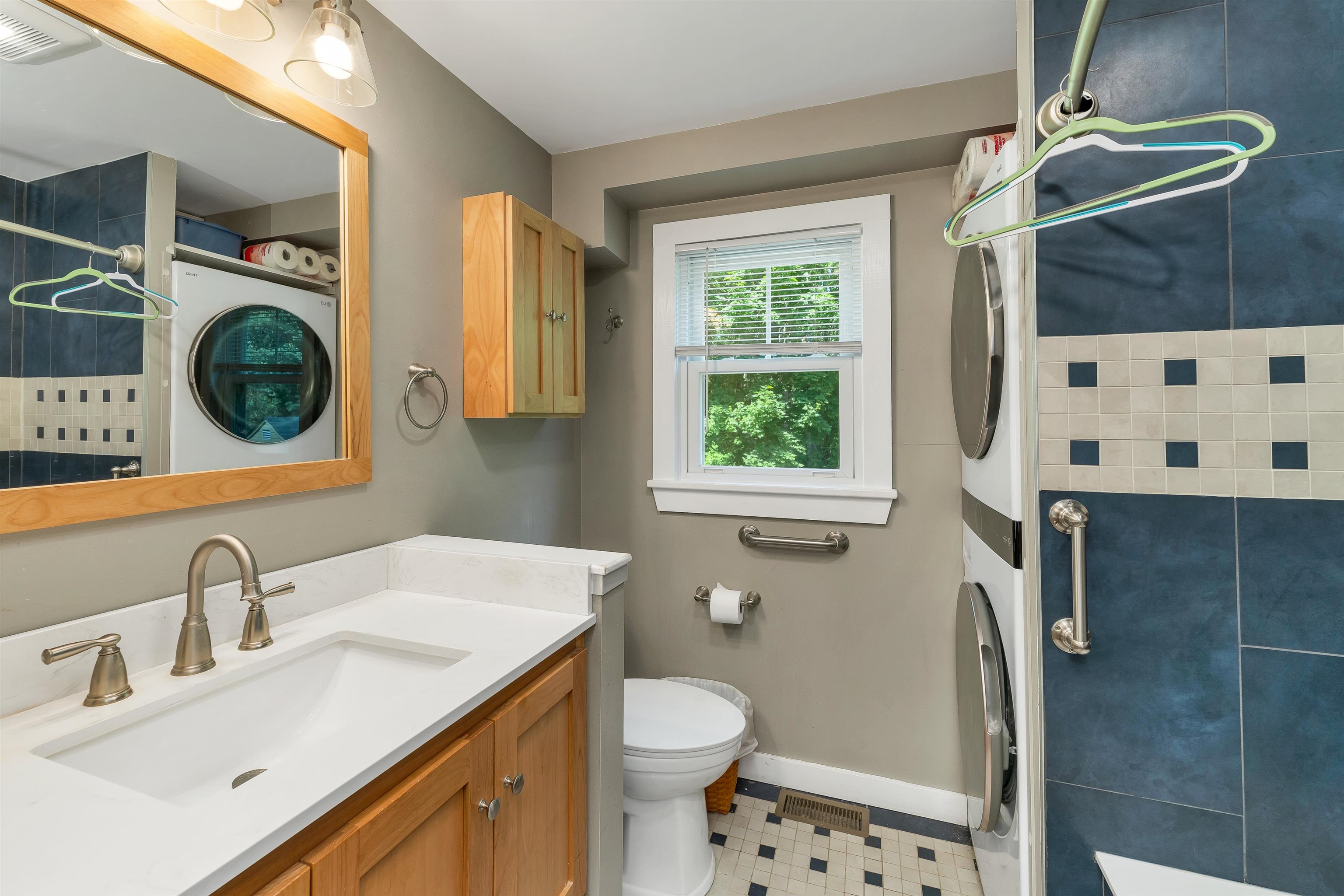 20 Maplecrest Street Property Photo 33