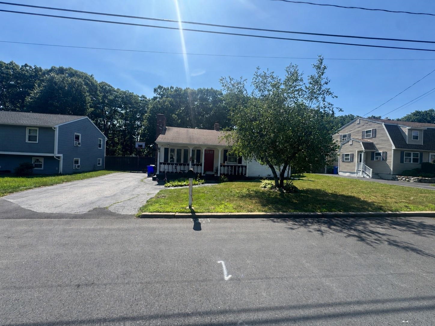 141 Hoyt Street Property Photo 2