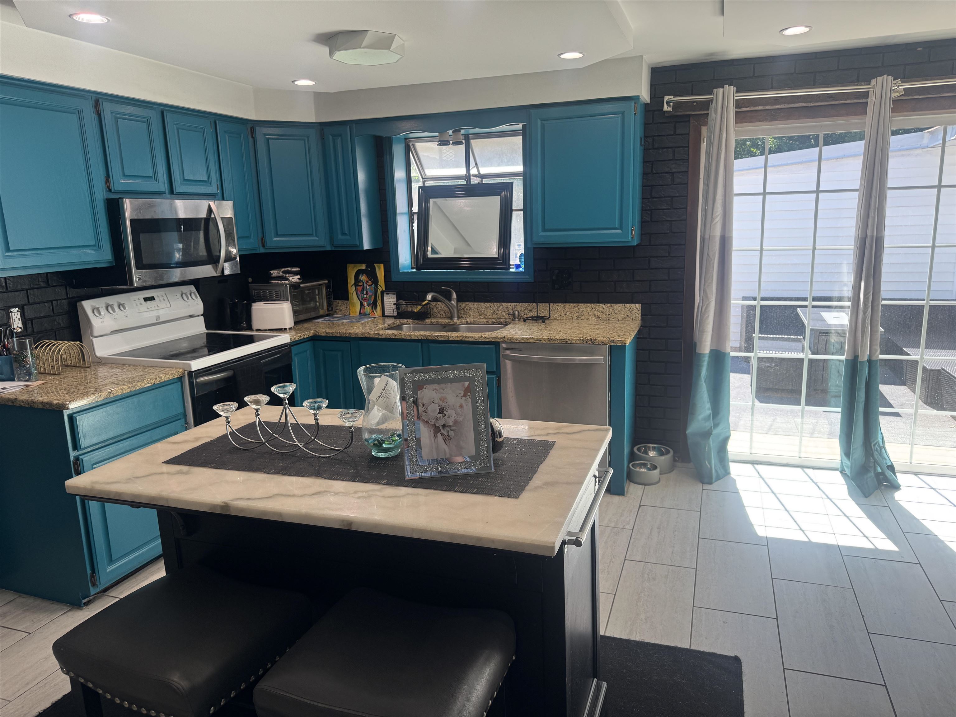 141 Hoyt Street Property Photo 13