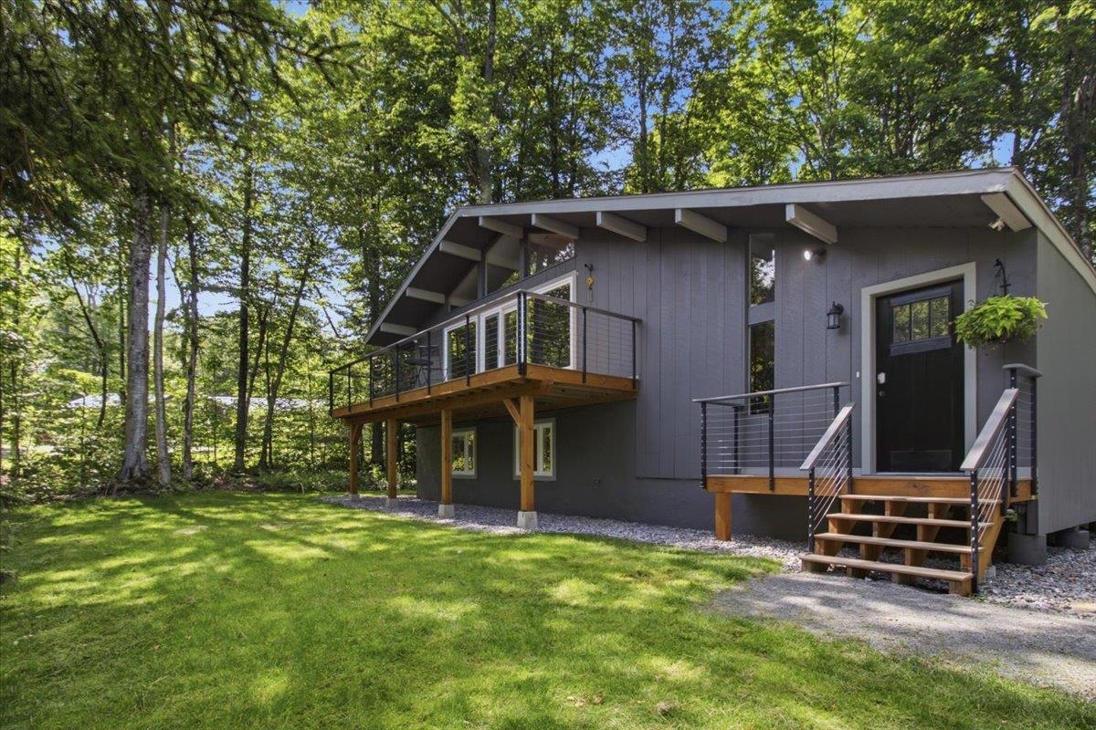 2 Corner Rock Road Property Photo 2