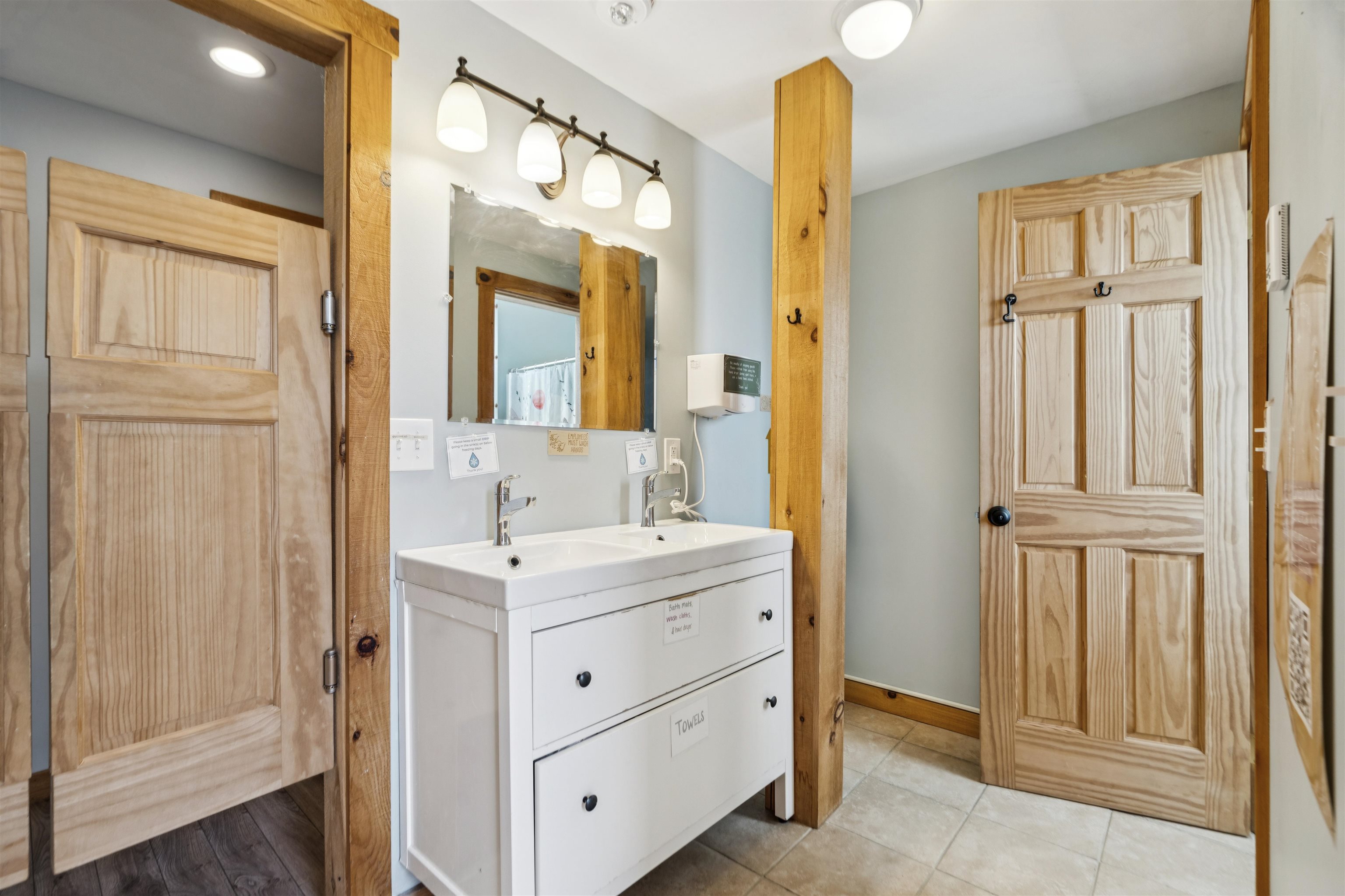 184 Hartland Hill Road Property Photo 44