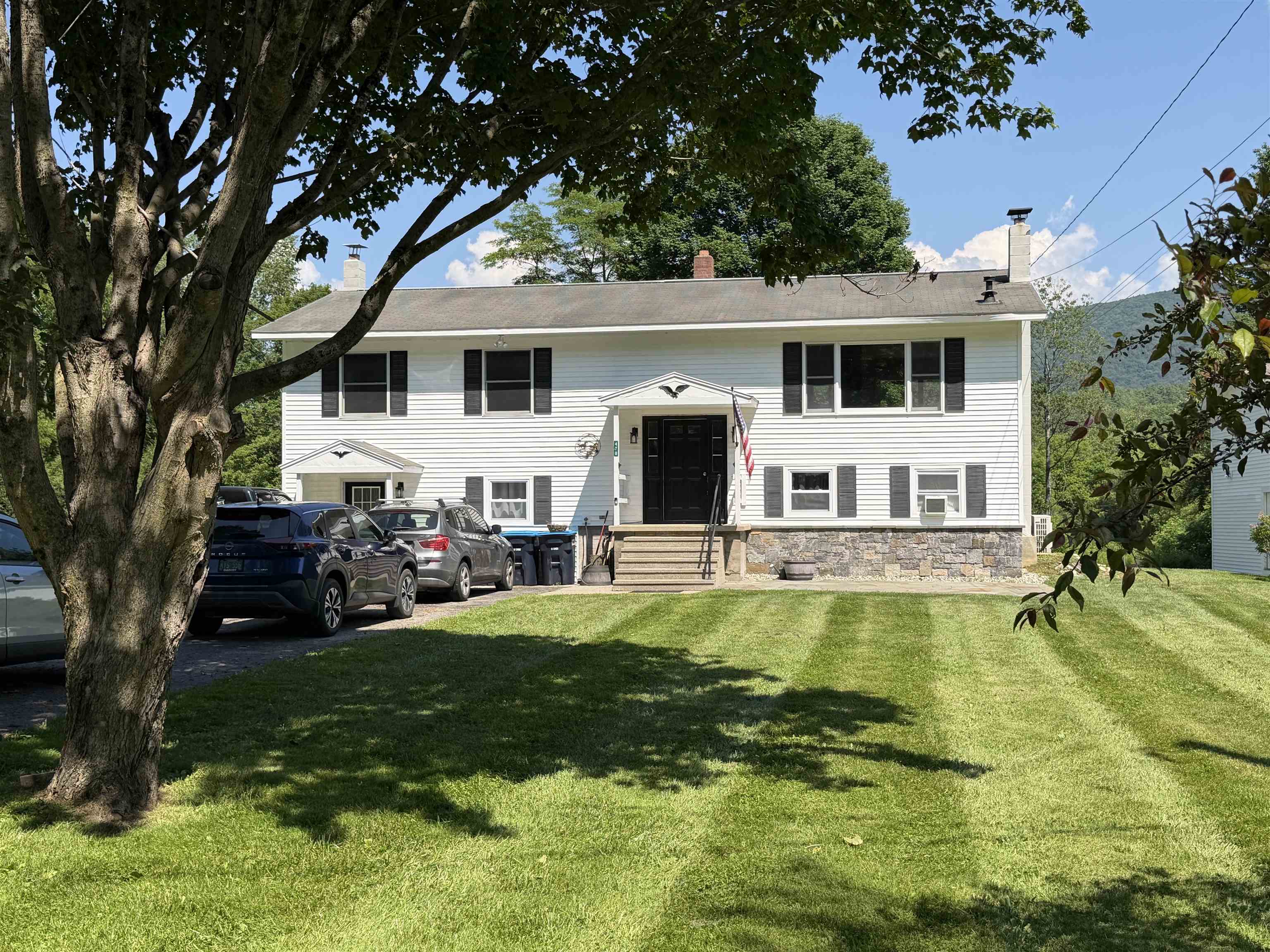 470 Creek Road Property Photo 3