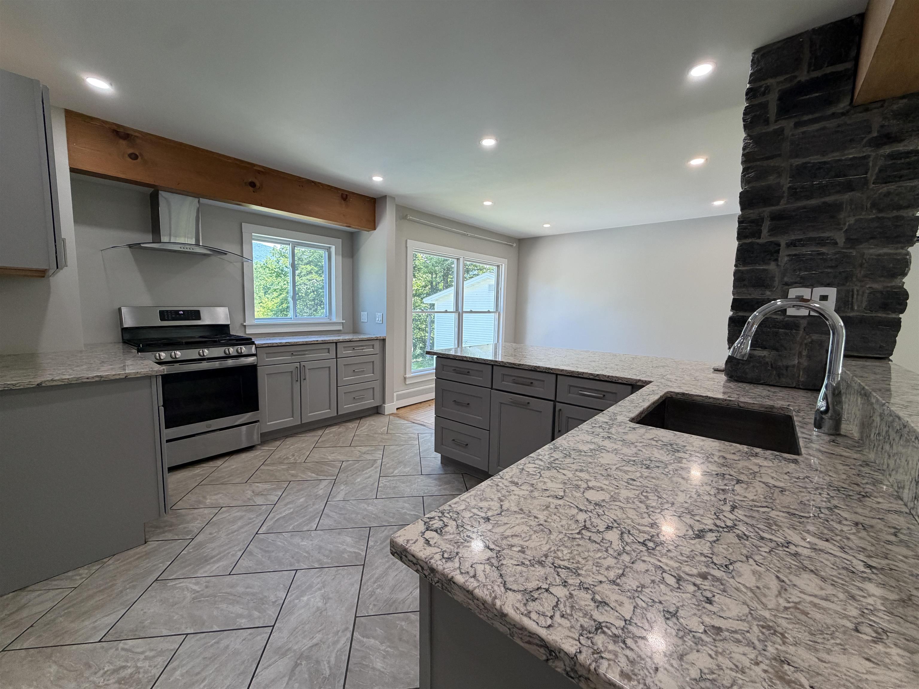 470 Creek Road Property Photo 5