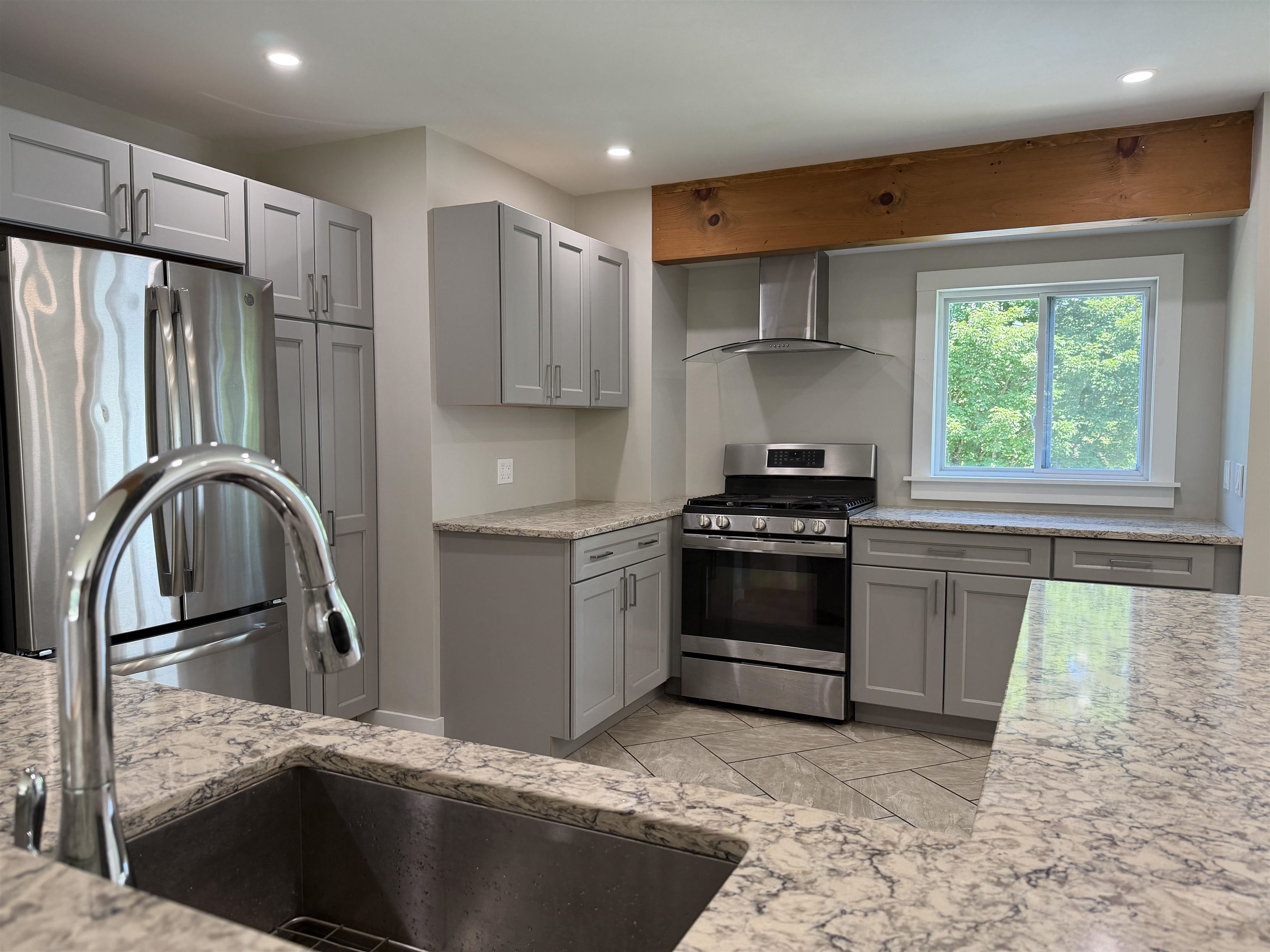 470 Creek Road Property Photo 7