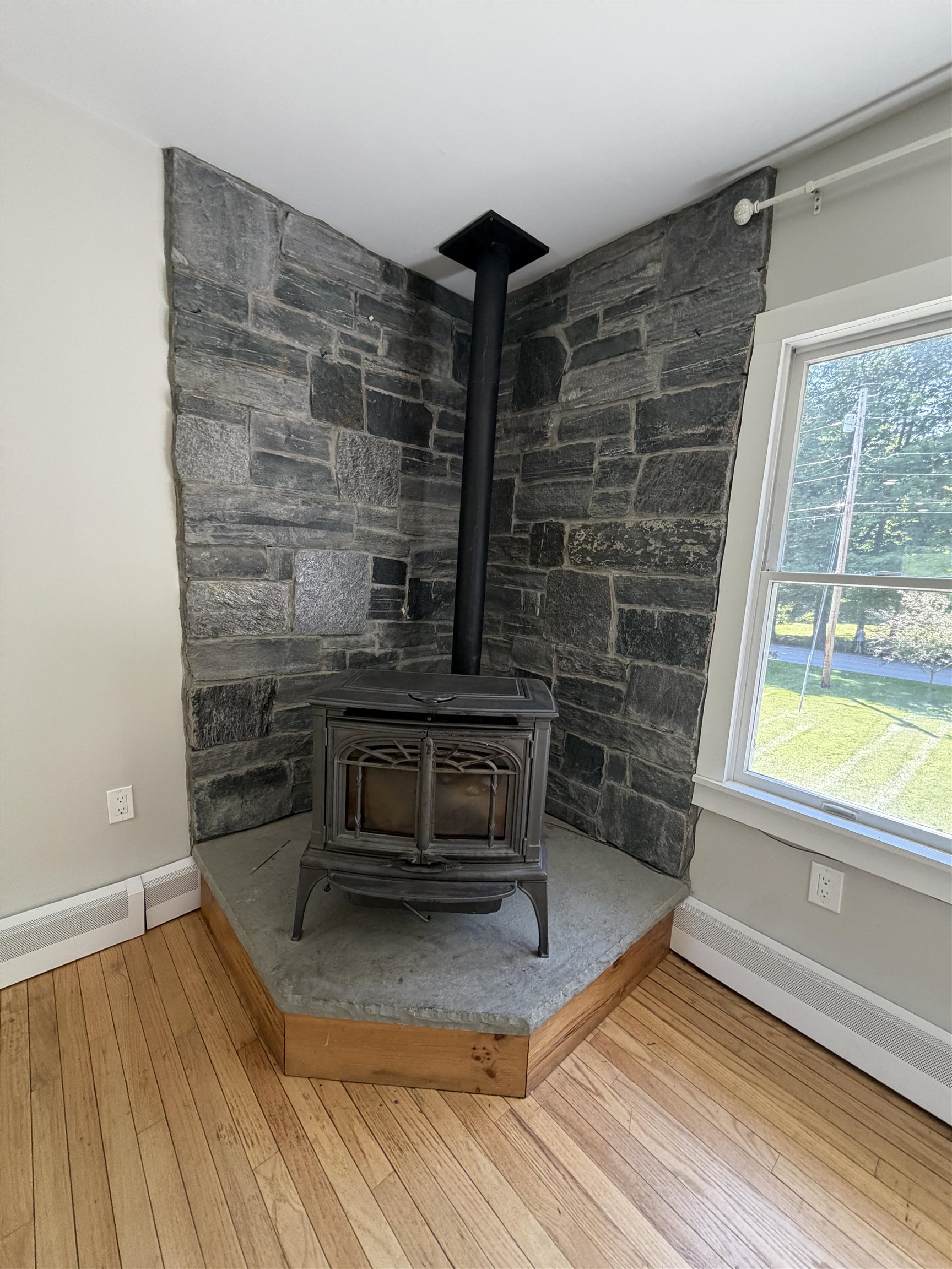 470 Creek Road Property Photo 14