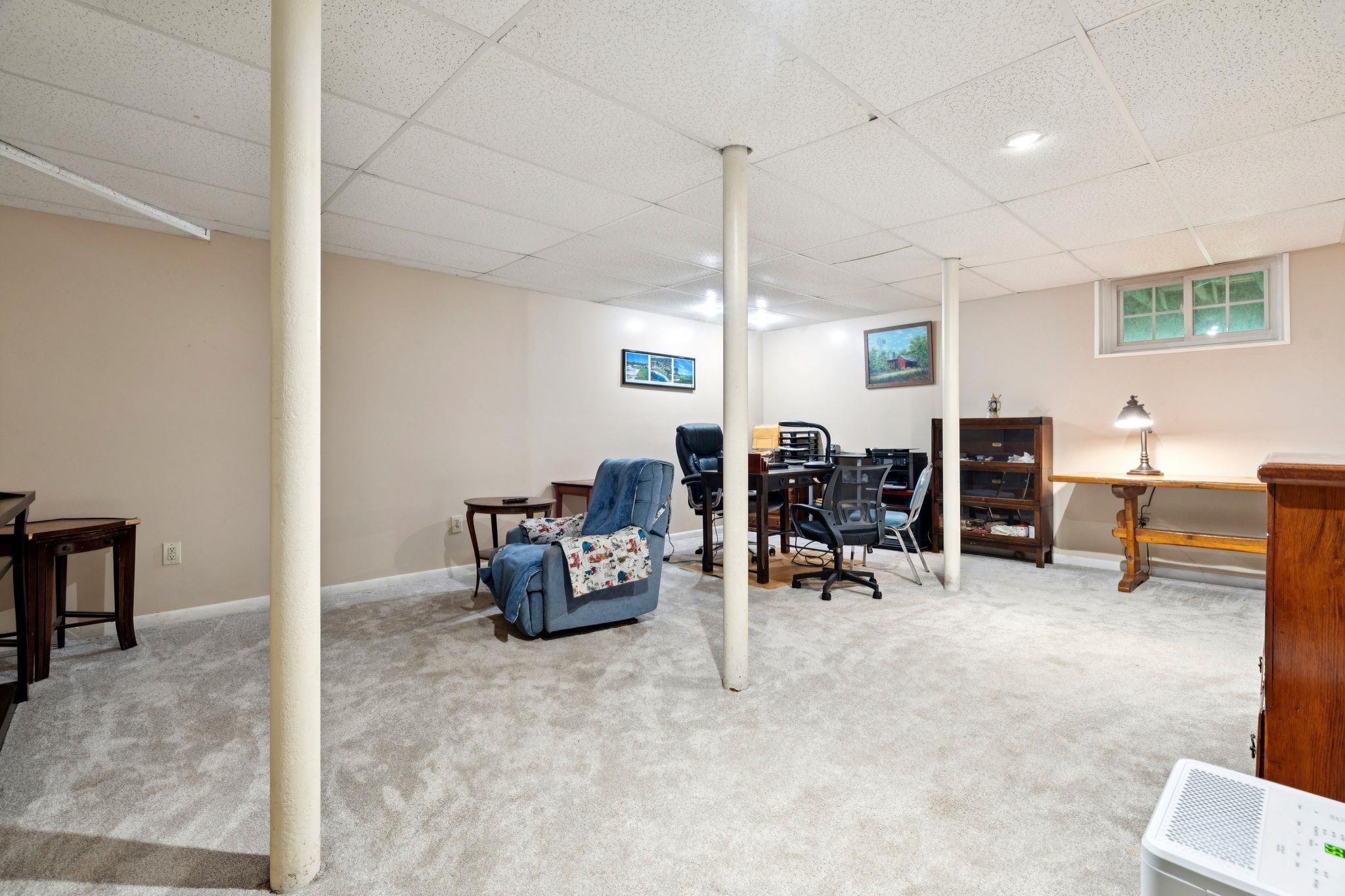 15 Juniper Hill Property Photo 16