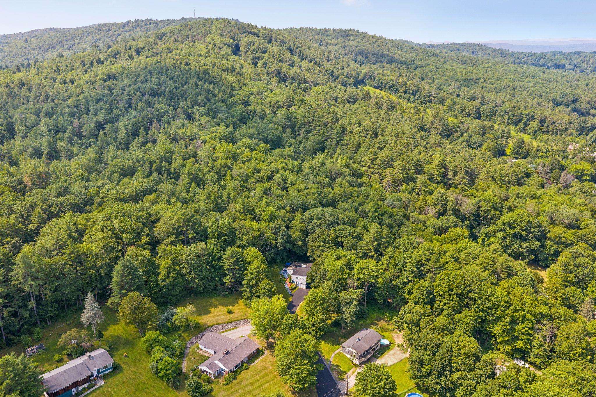 15 Juniper Hill Property Photo 24