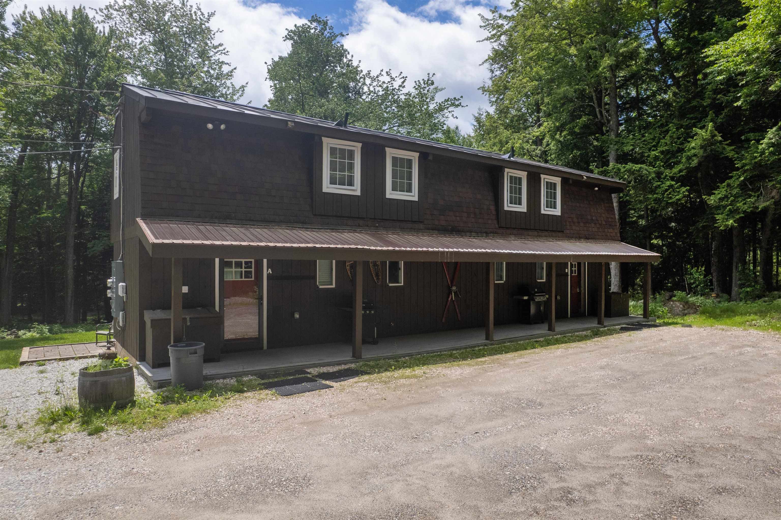 102 Spring Glen Property Photo 3