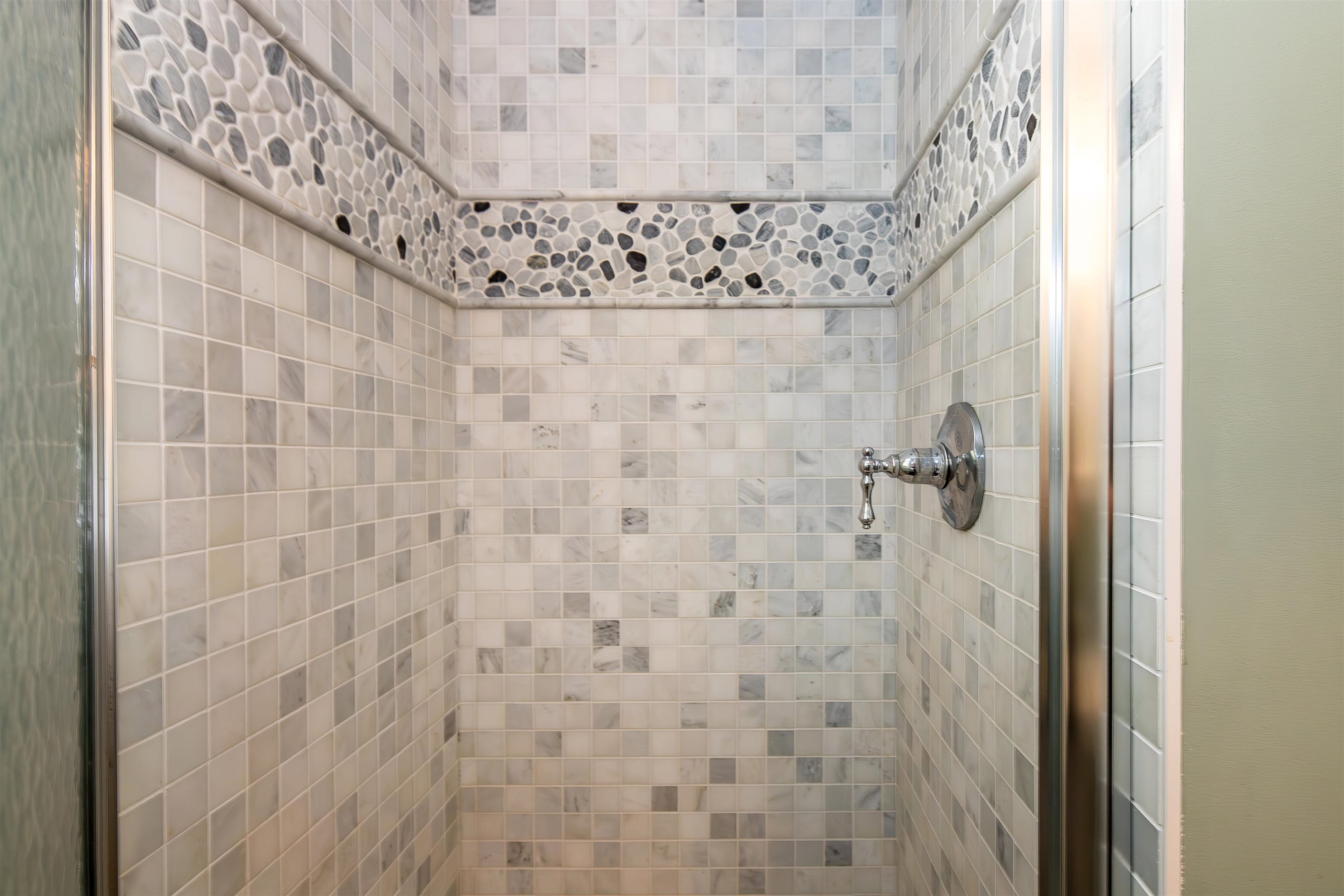 102 Spring Glen Property Photo 15