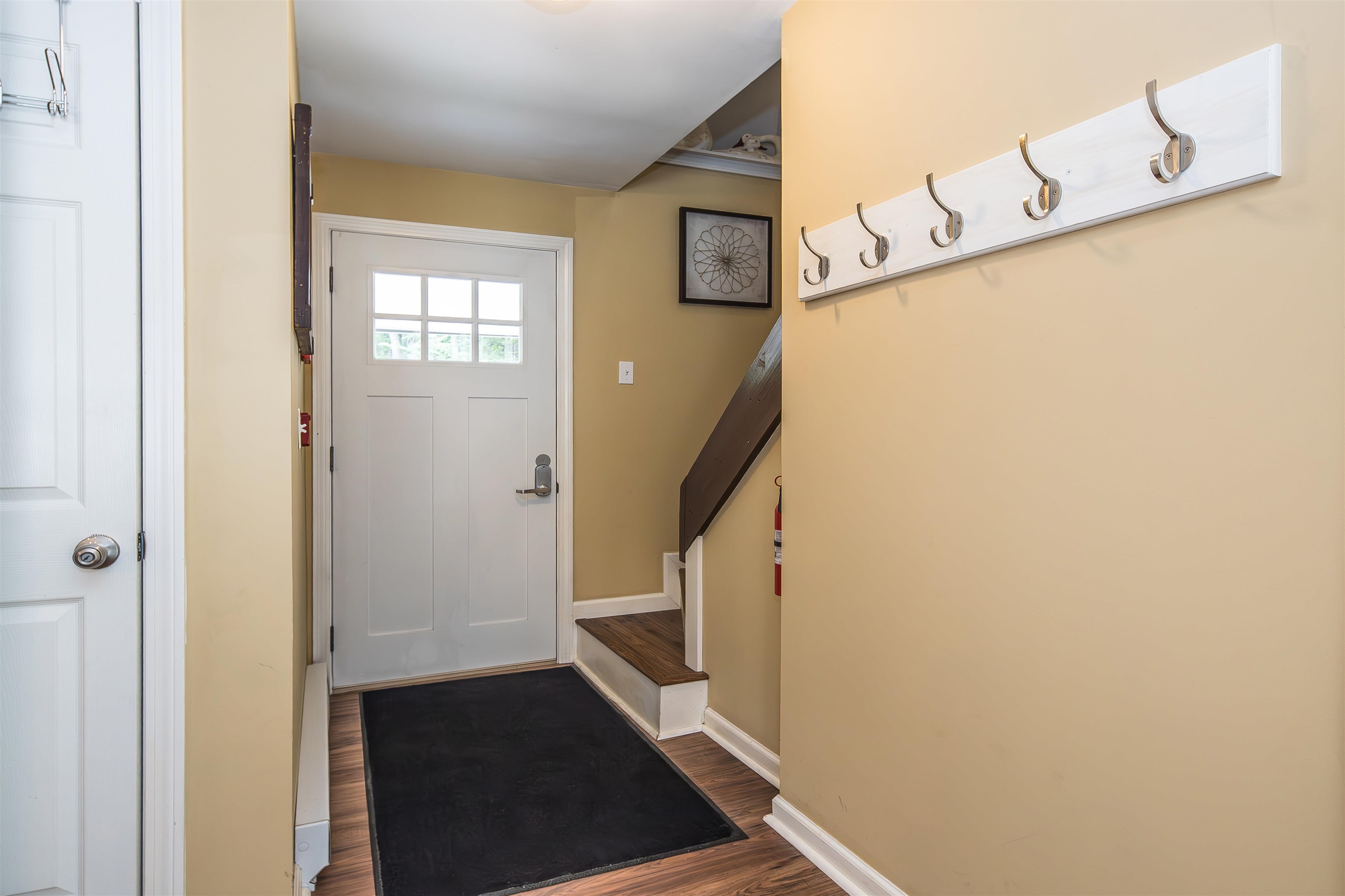 102 Spring Glen Property Photo 18