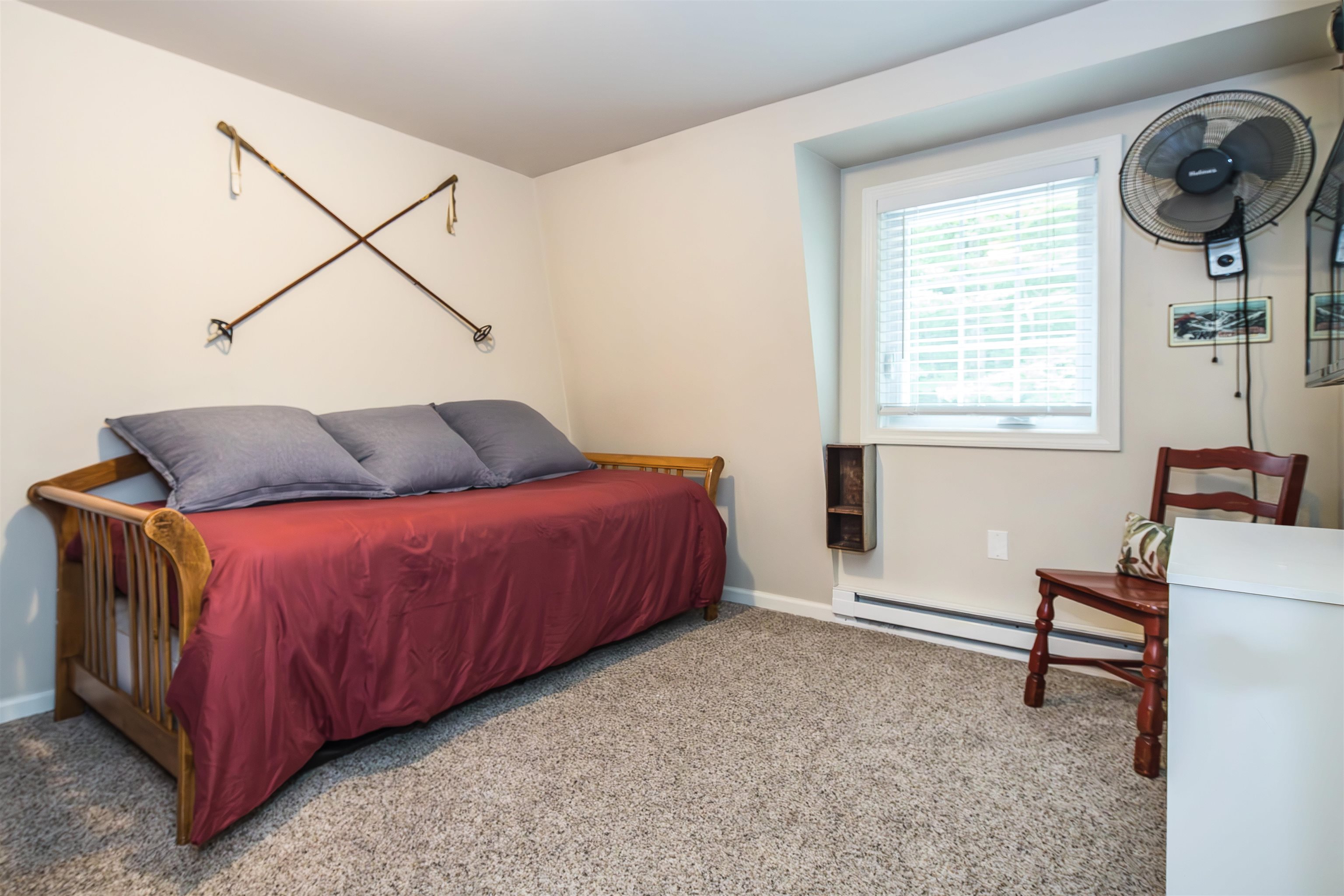 102 Spring Glen Property Photo 27
