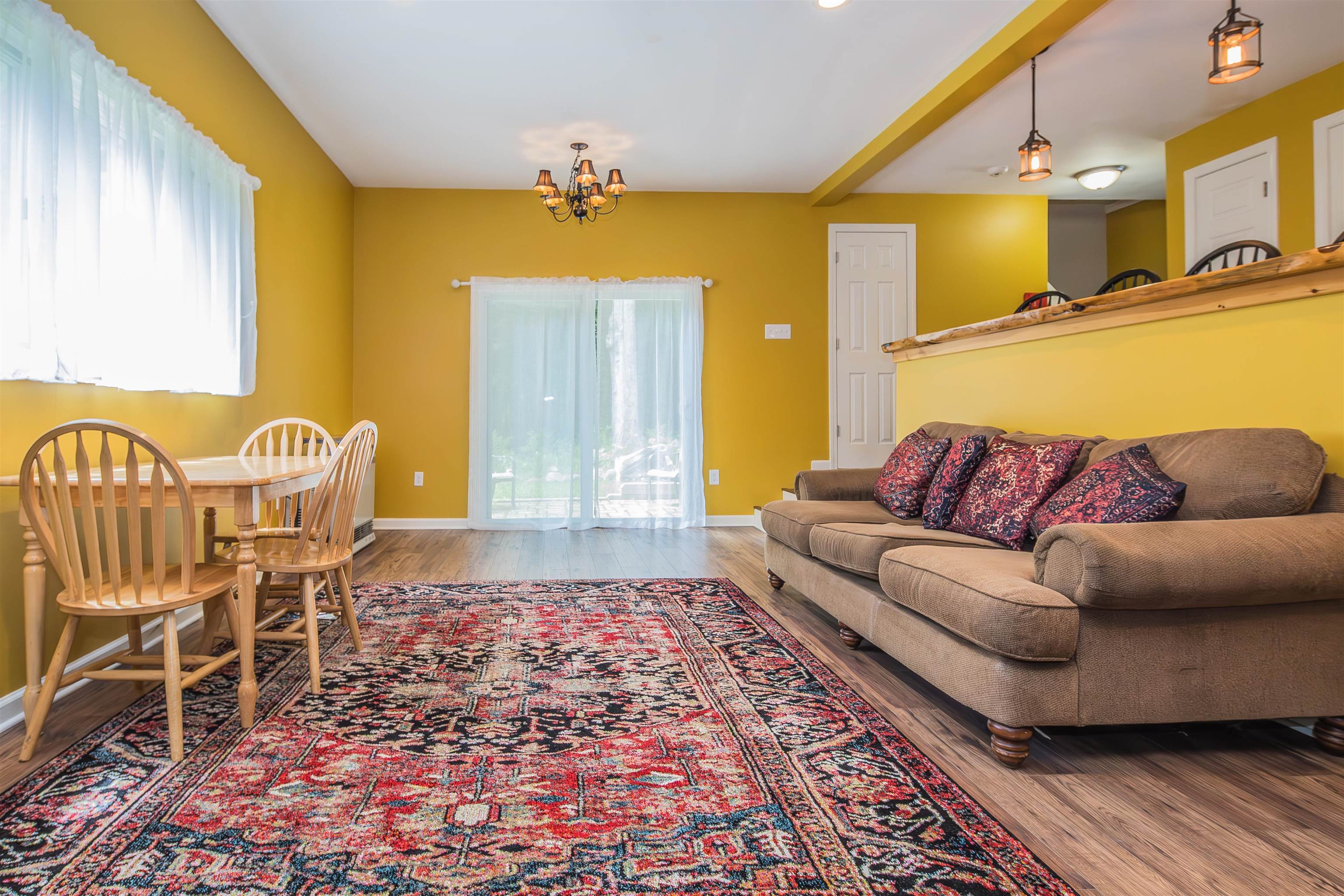 102 Spring Glen Property Photo 32