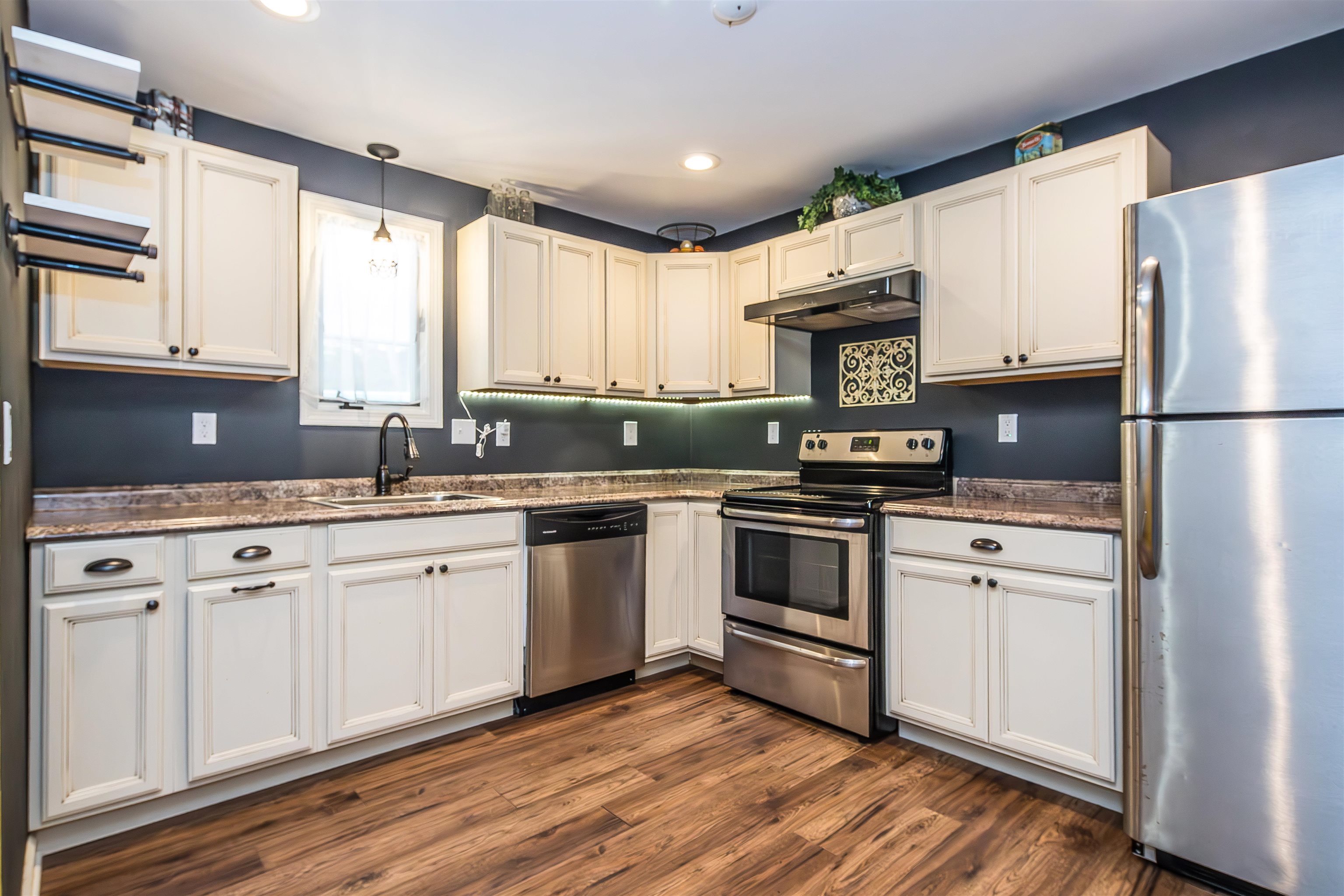102 Spring Glen Property Photo 36