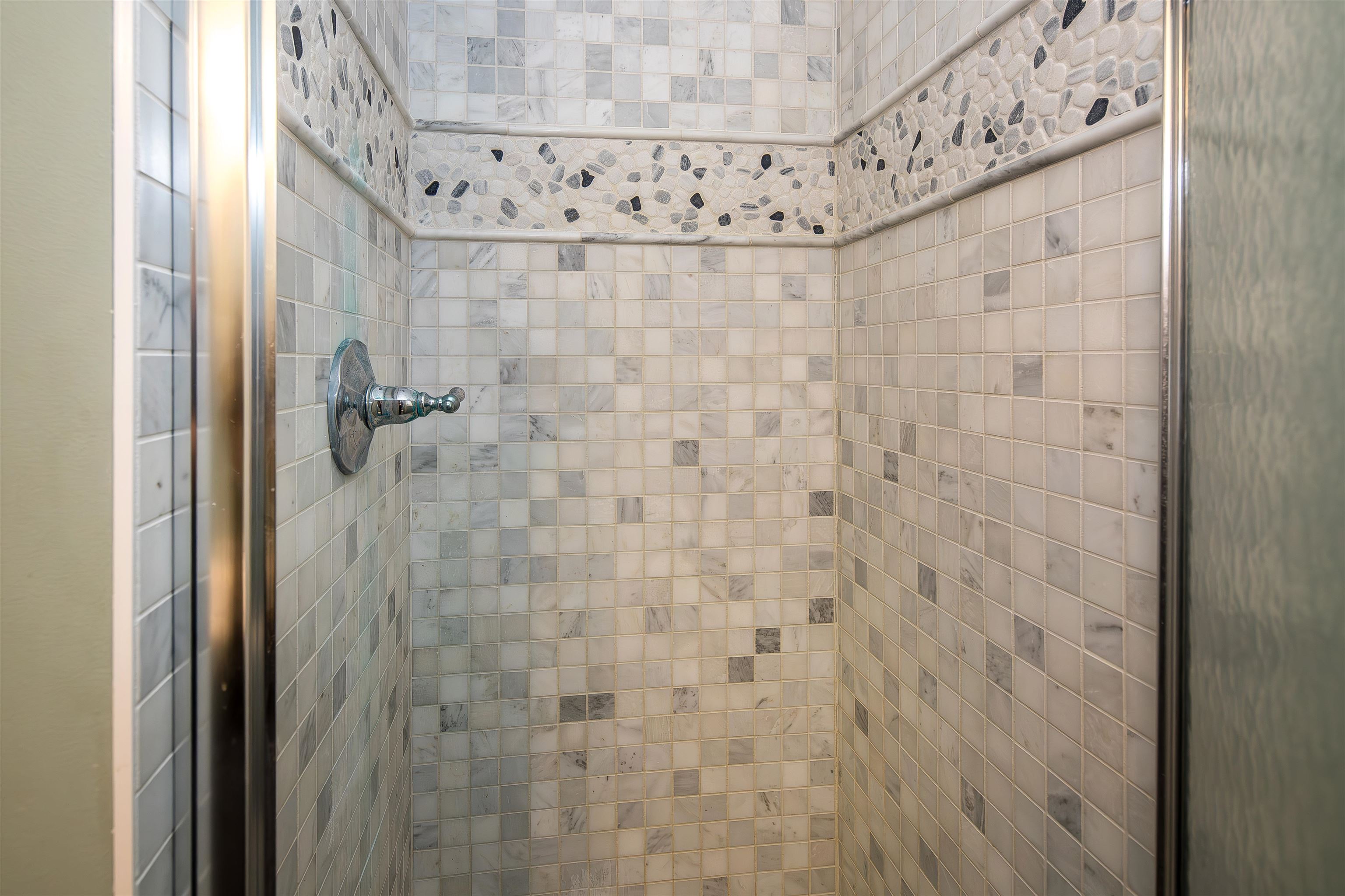102 Spring Glen Property Photo 42