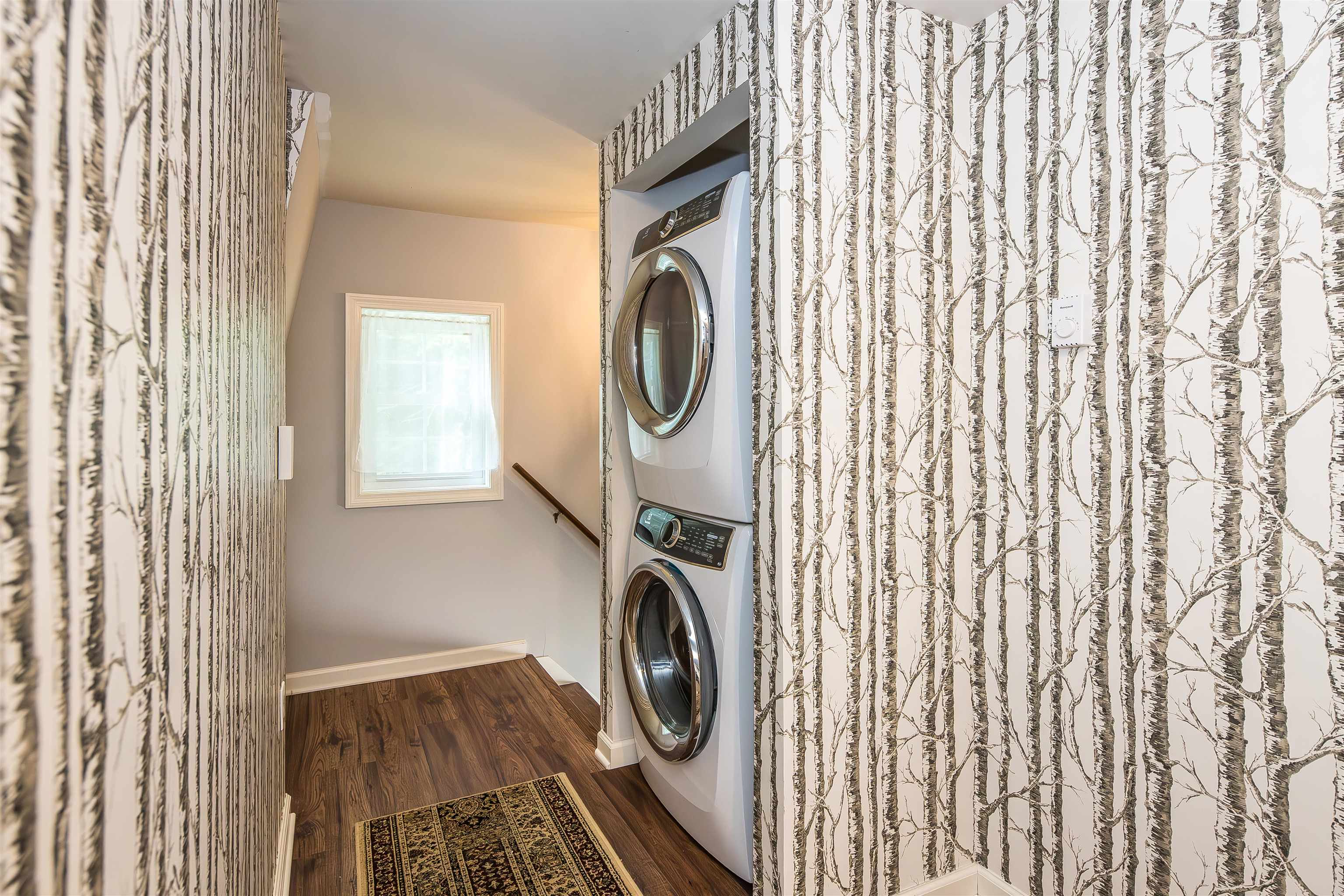 102 Spring Glen Property Photo 45