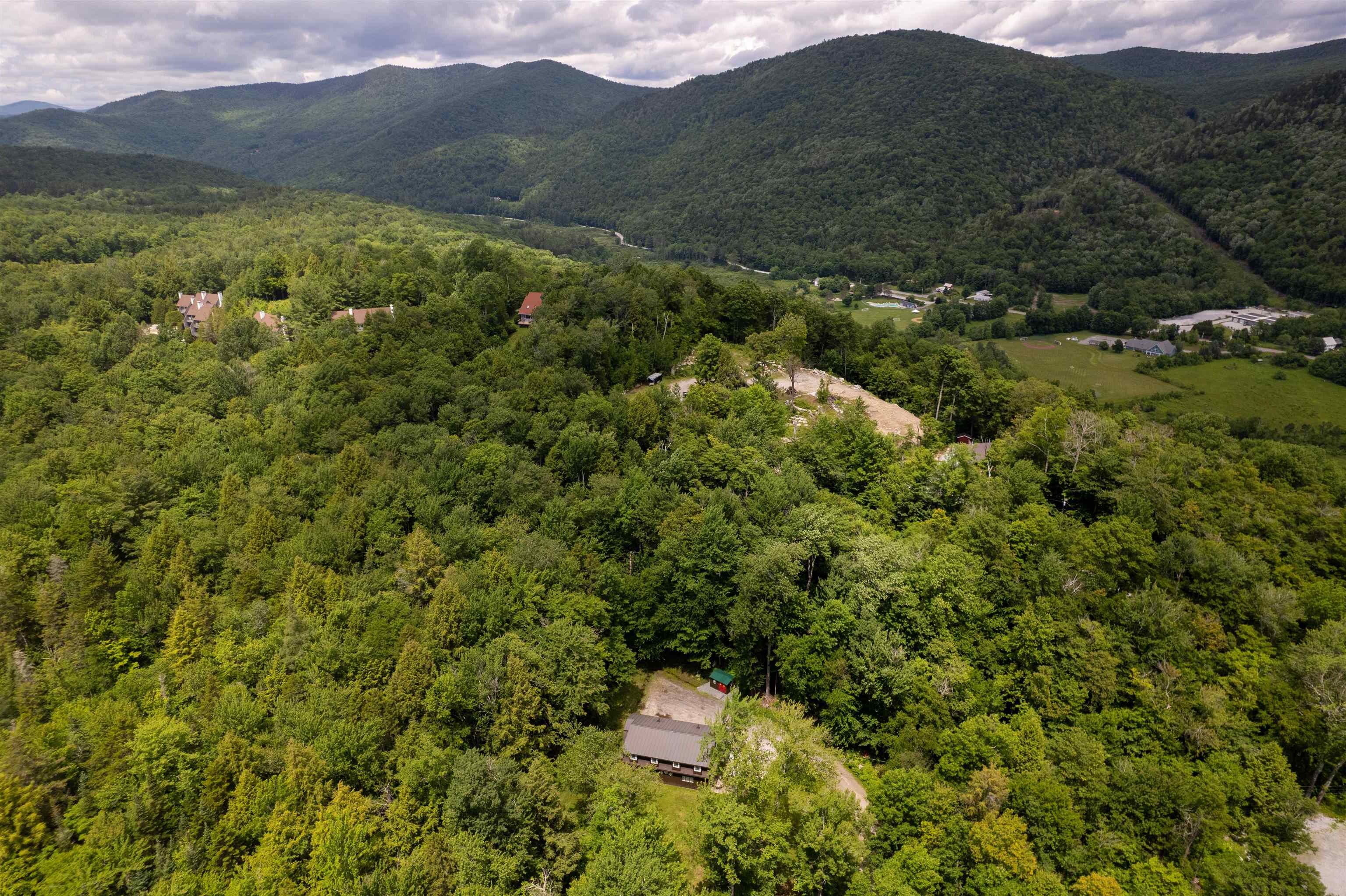 102 Spring Glen Property Photo 57