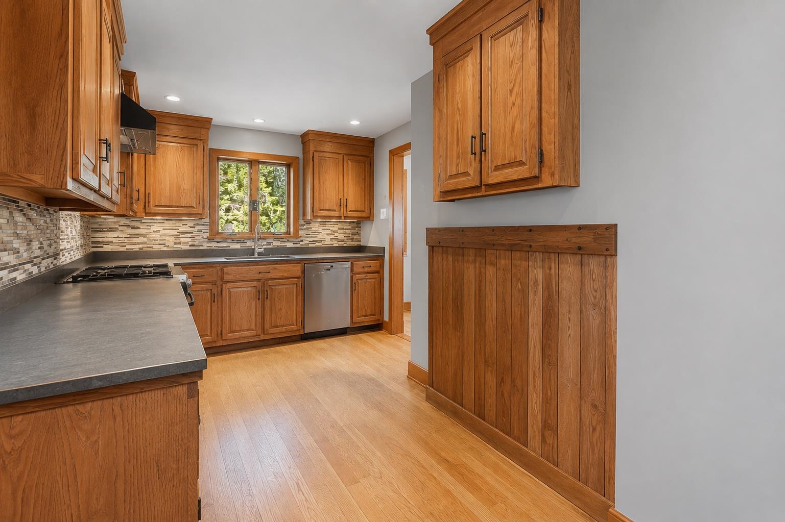 1886 Winhall Hollow Road Property Photo 12