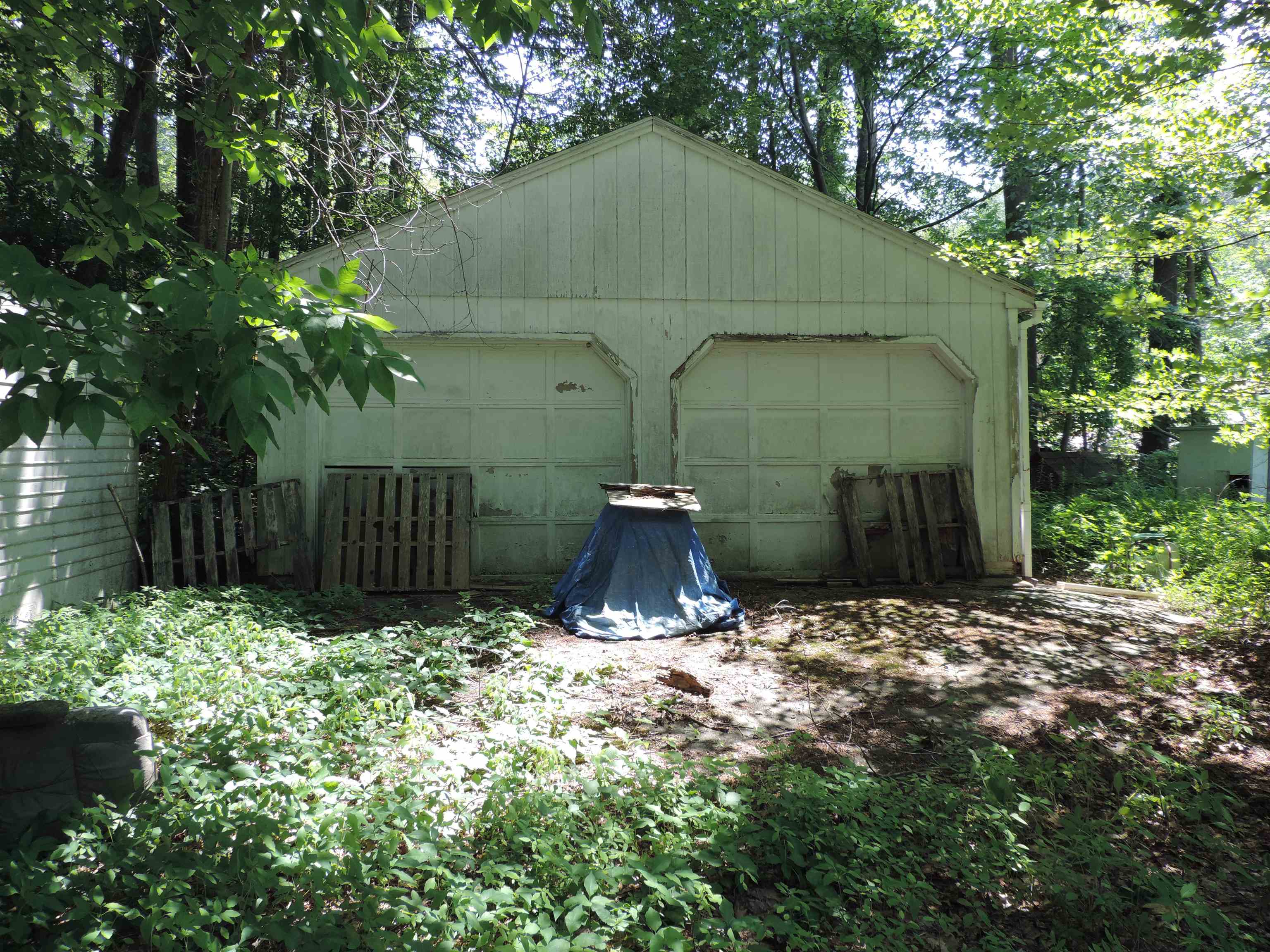 5 Woodlawn Road Property Photo 3