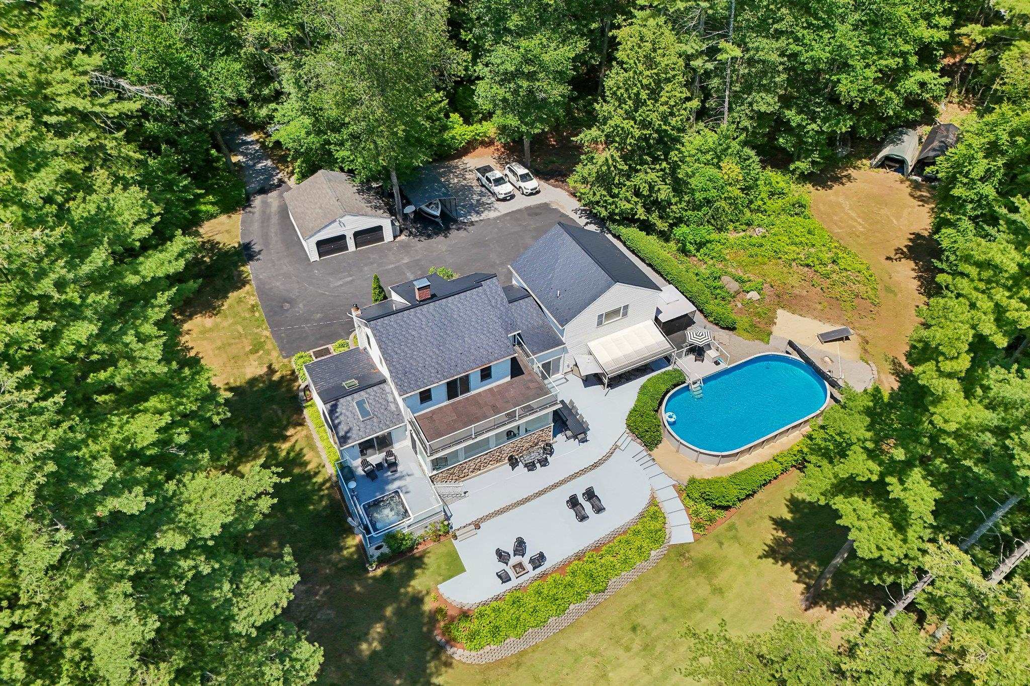 76 Holts Point Road Property Photo 2