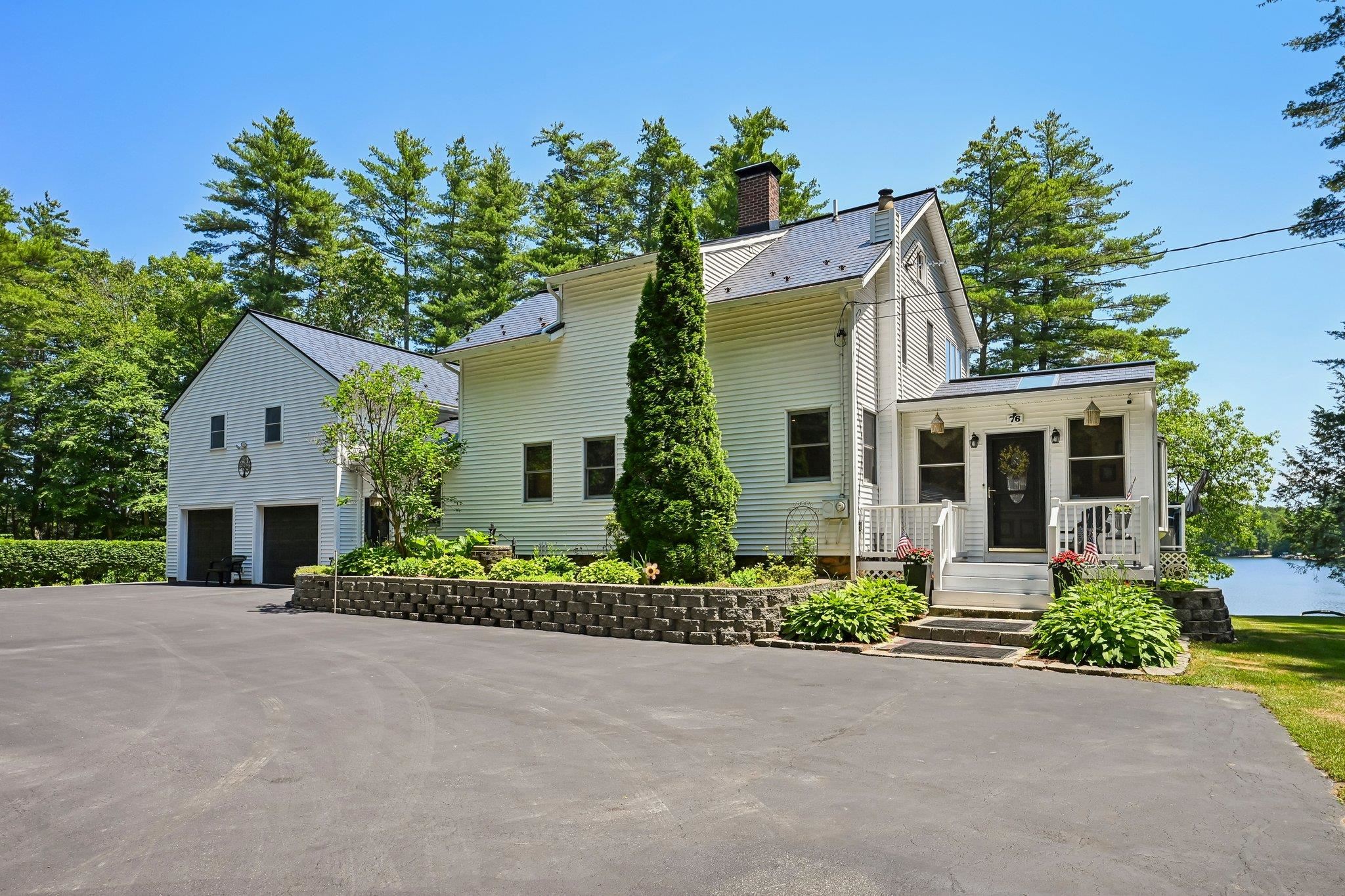 76 Holts Point Road Property Photo 4
