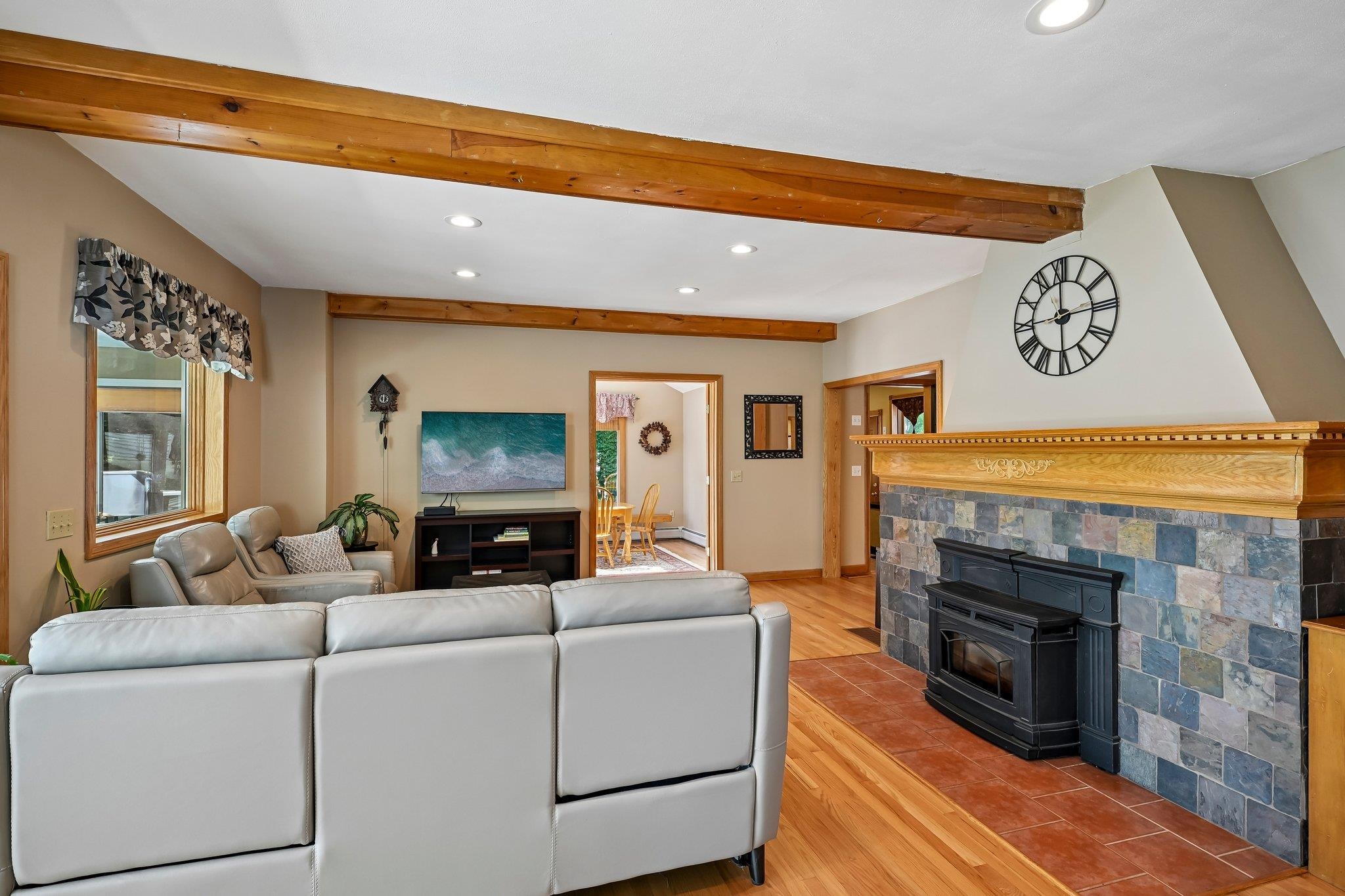 76 Holts Point Road Property Photo 13