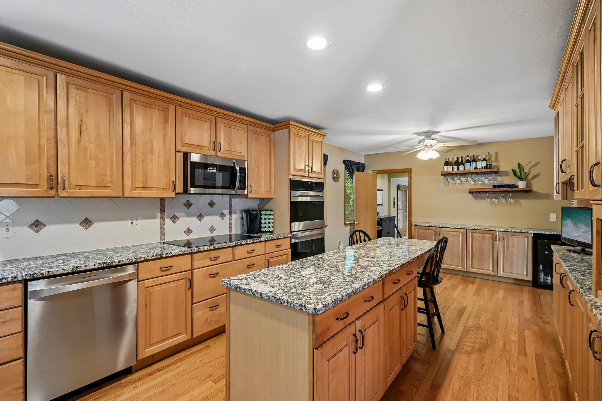76 Holts Point Road Property Photo 18