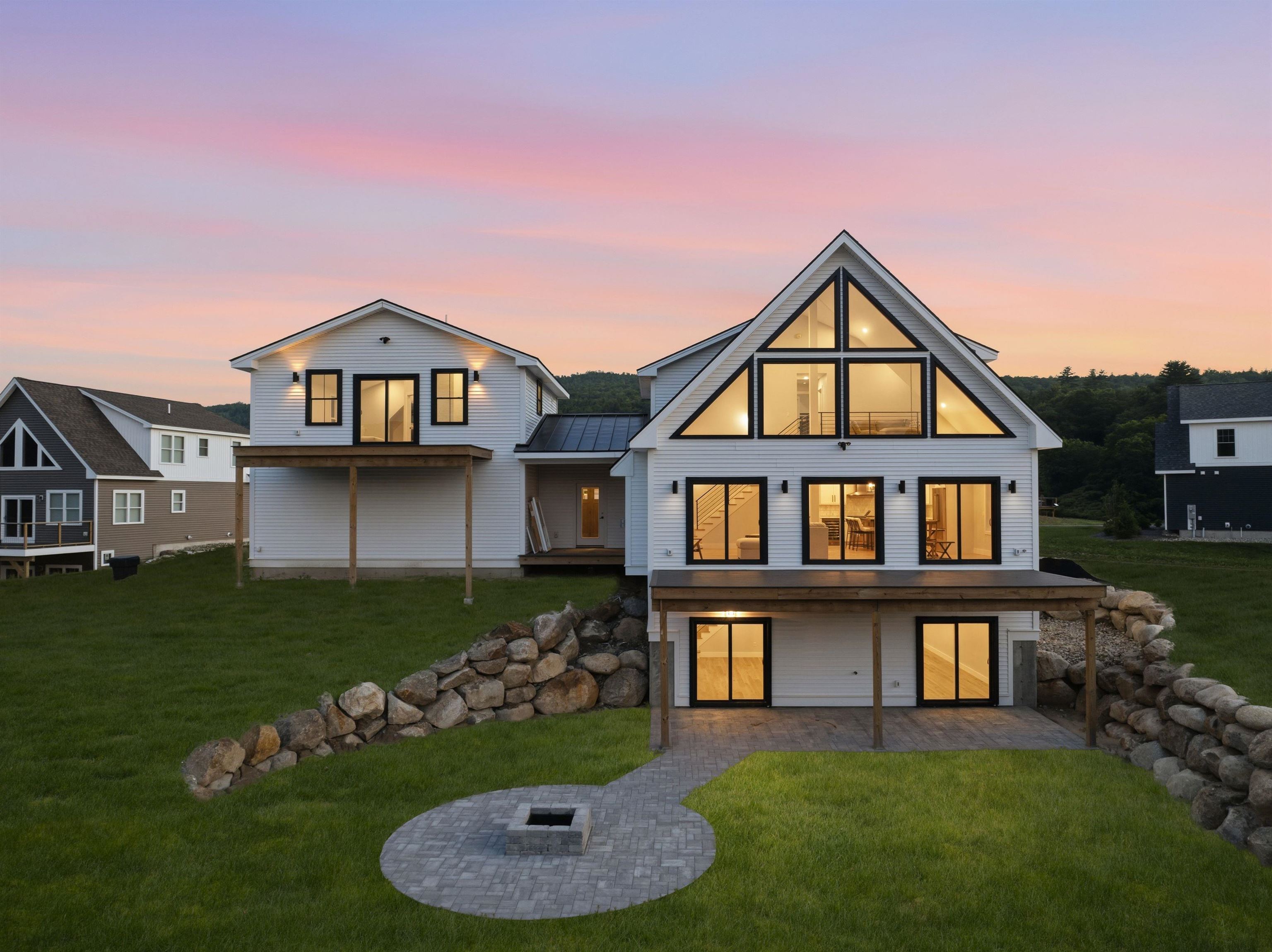 46 Melina's Way Property Photo 6