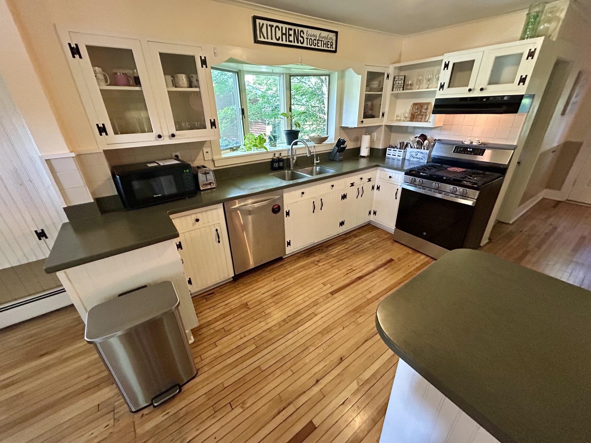 11 Hale Street Property Photo 10