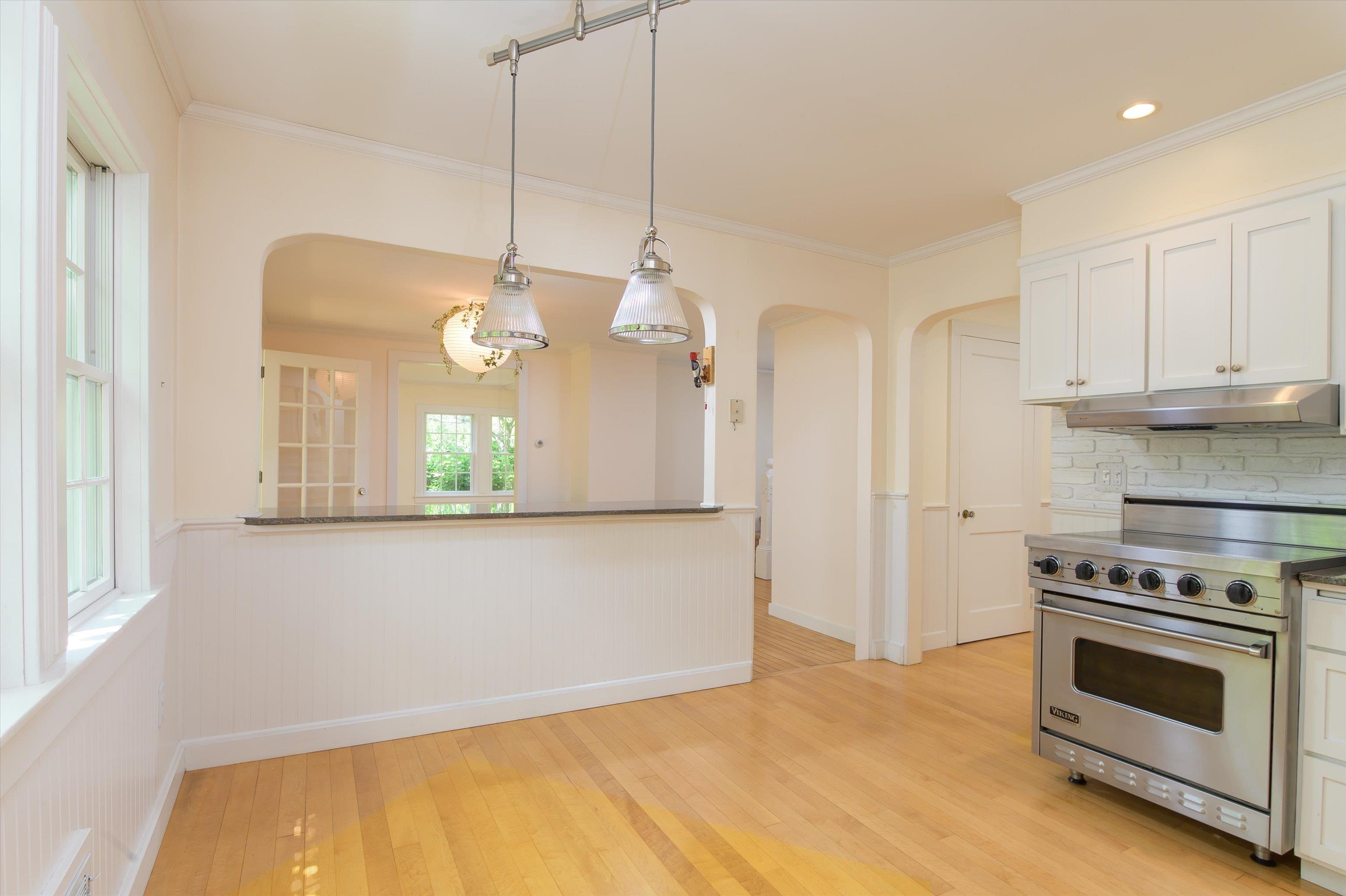 19 Lawridge Heights Property Photo 4