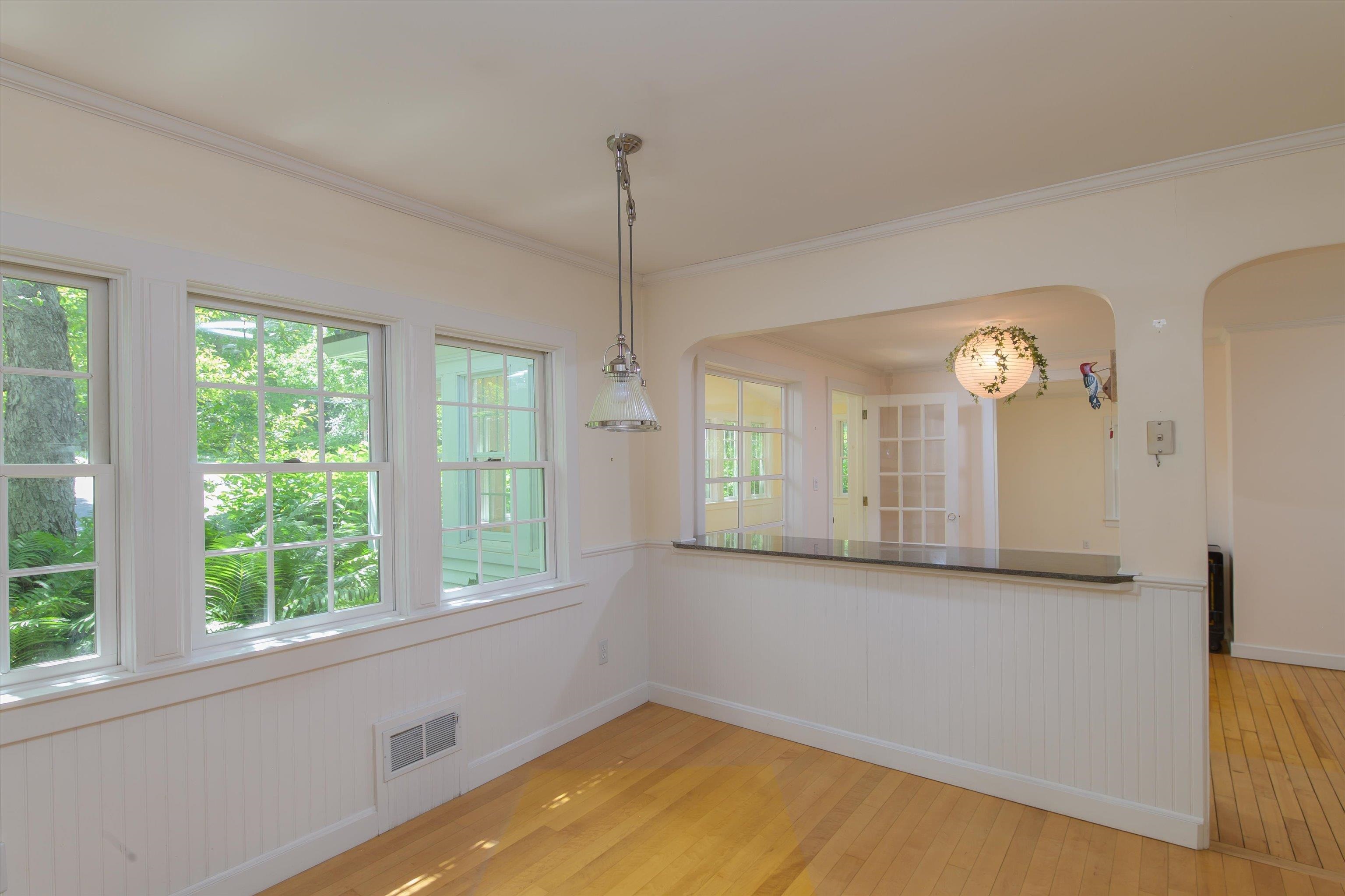 19 Lawridge Heights Property Photo 6