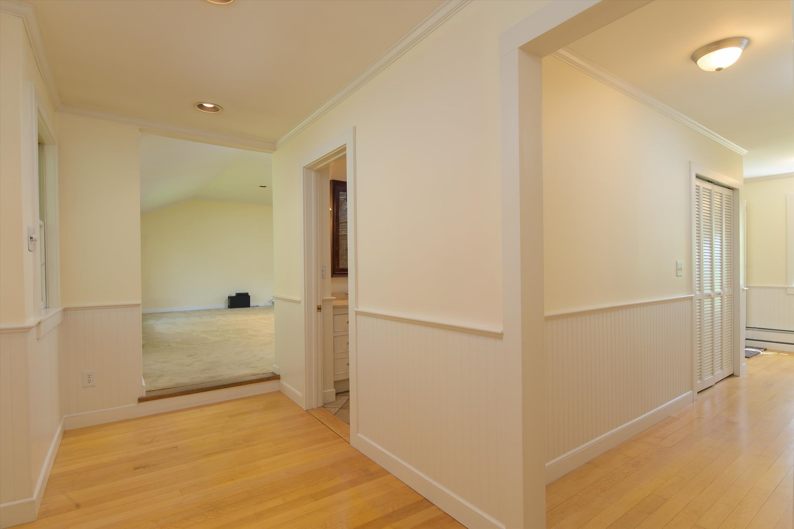 19 Lawridge Heights Property Photo 18