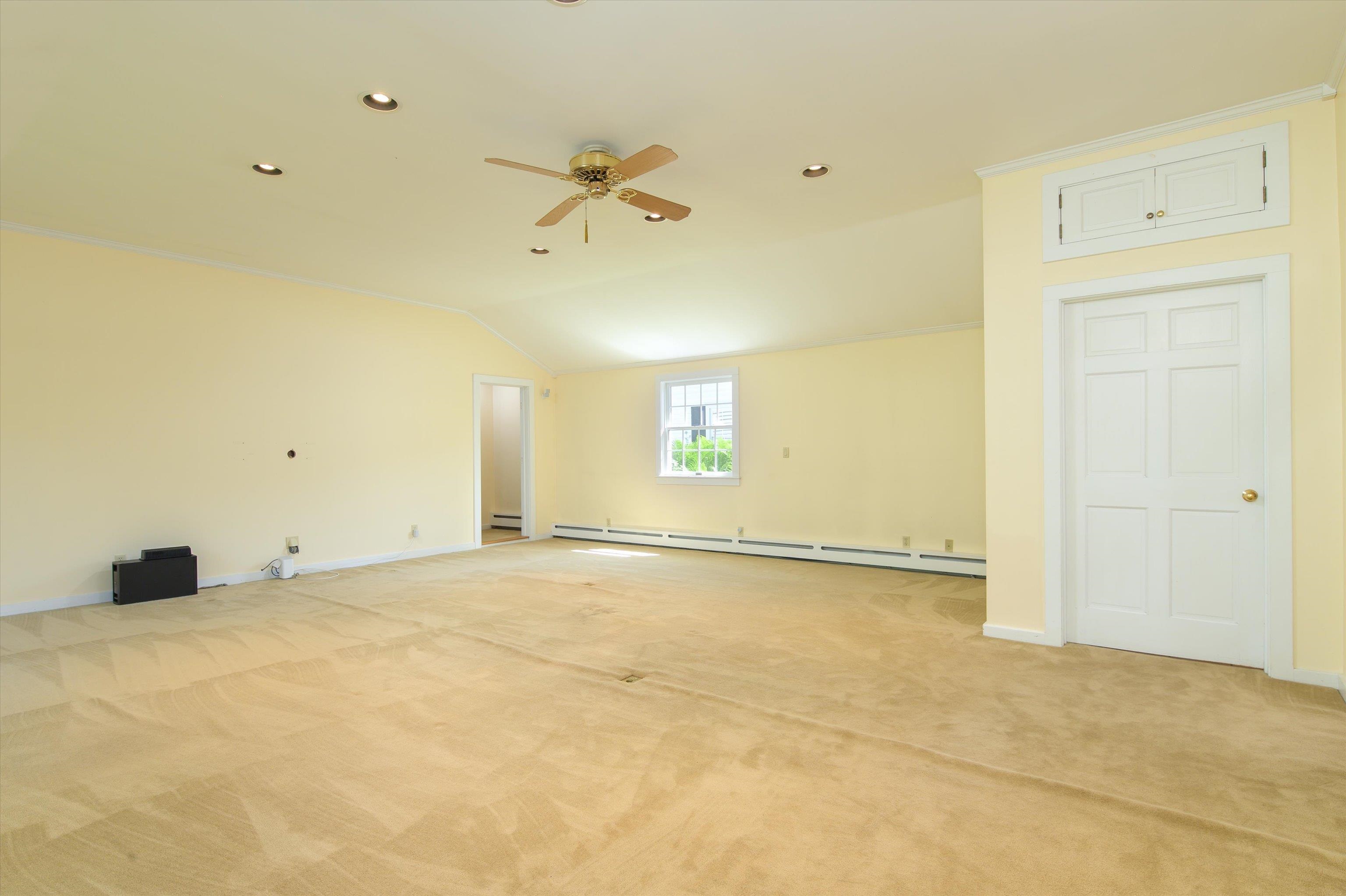 19 Lawridge Heights Property Photo 19