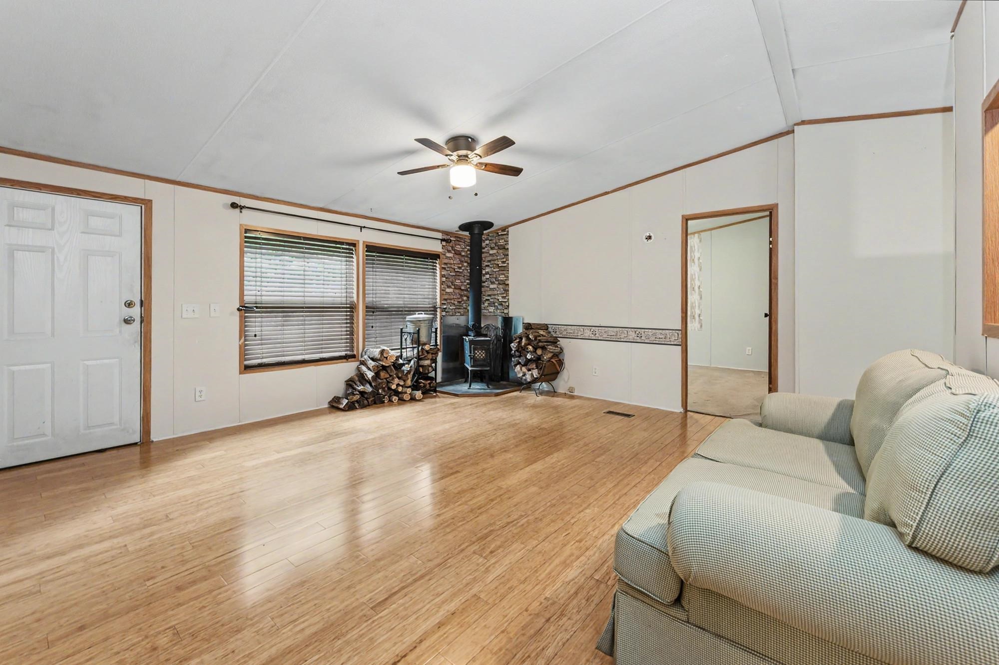 534 Nelson Road Property Photo 8