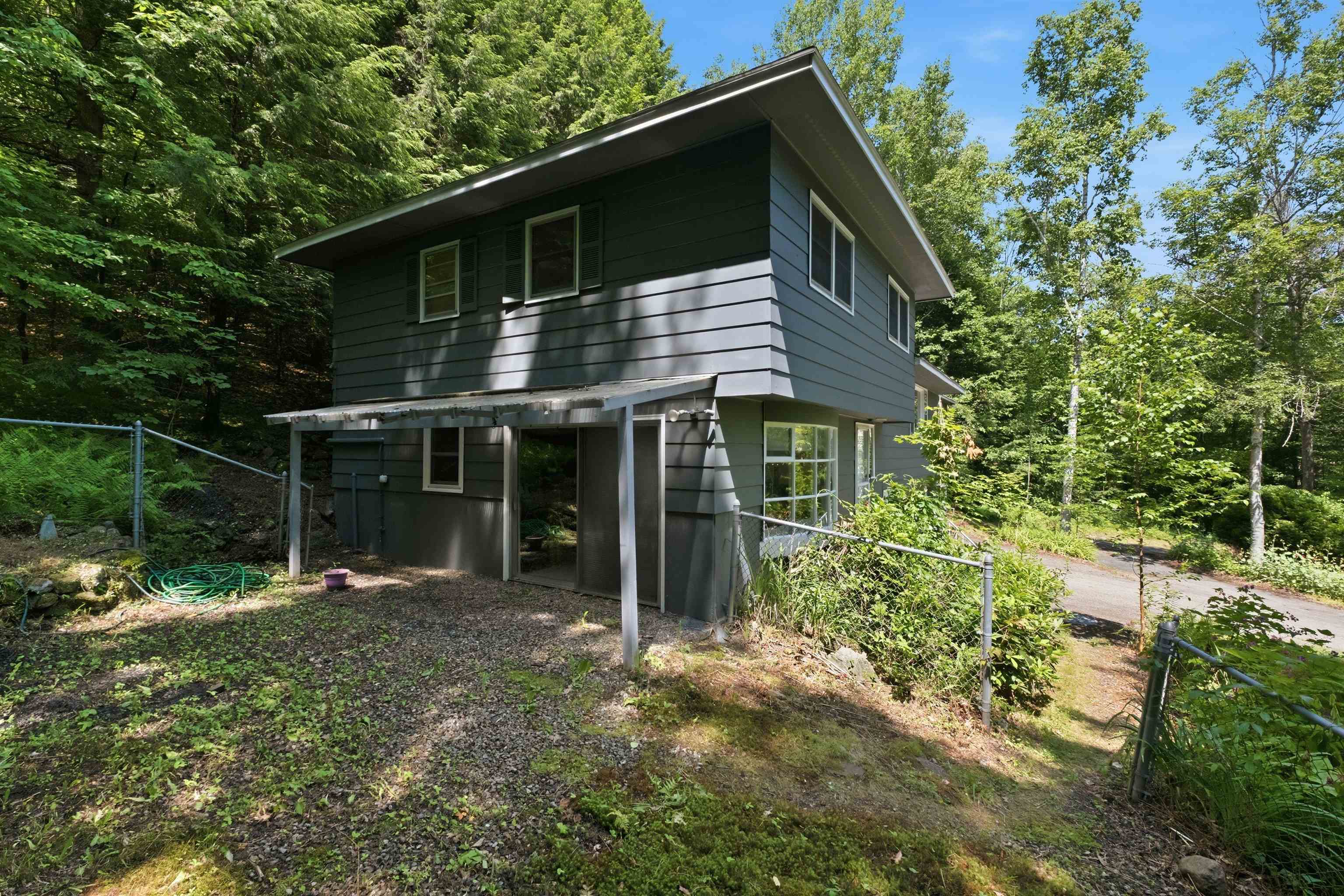 12 Ivy Lane Property Photo 3
