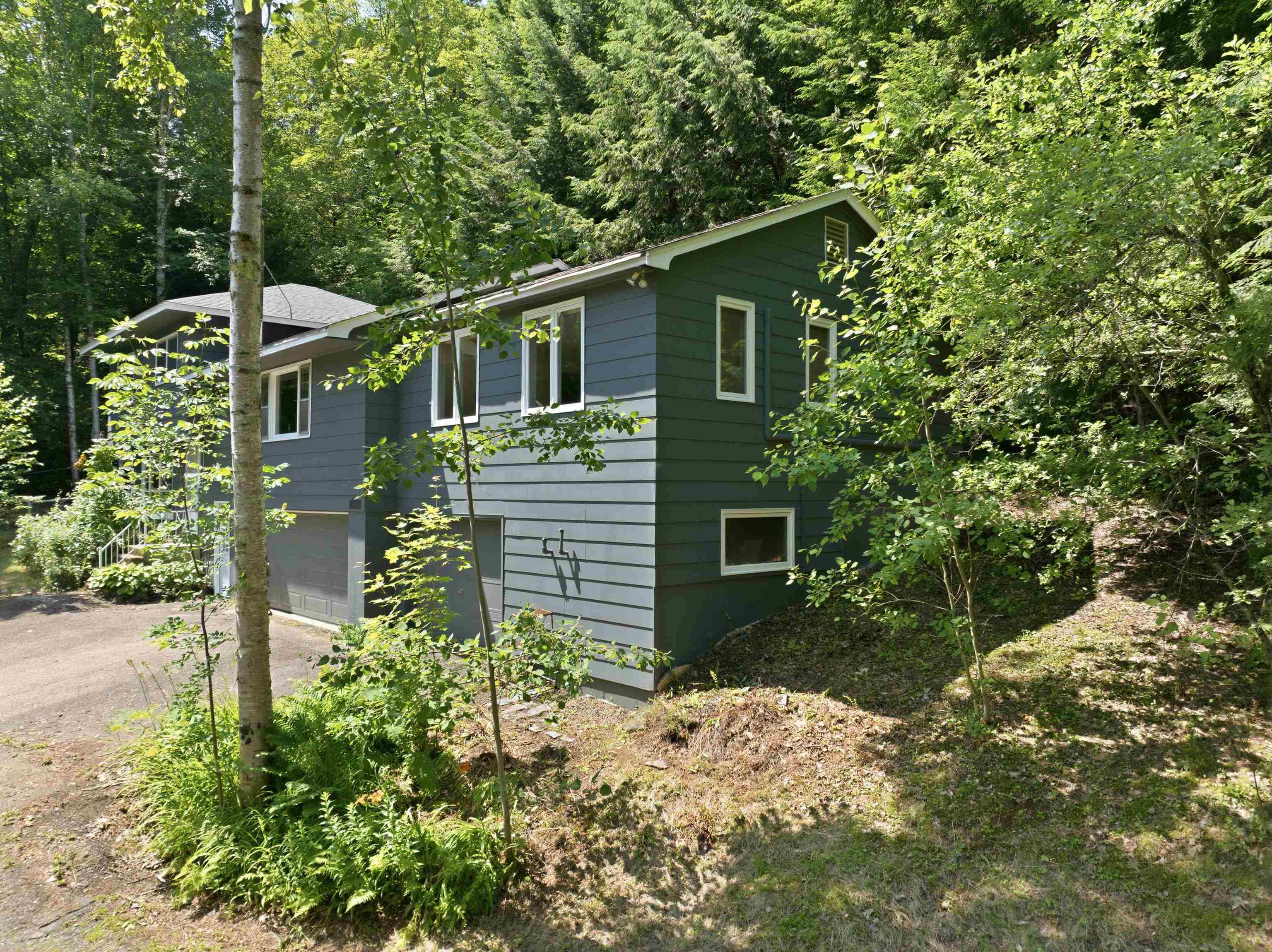 12 Ivy Lane Property Photo 4