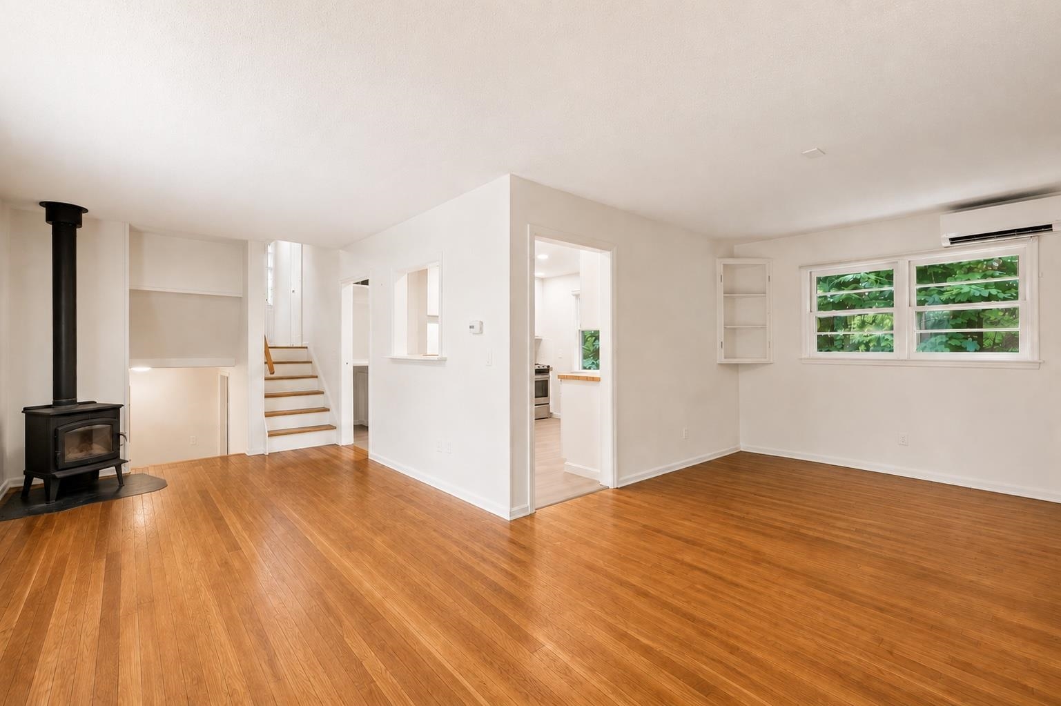 12 Ivy Lane Property Photo 11