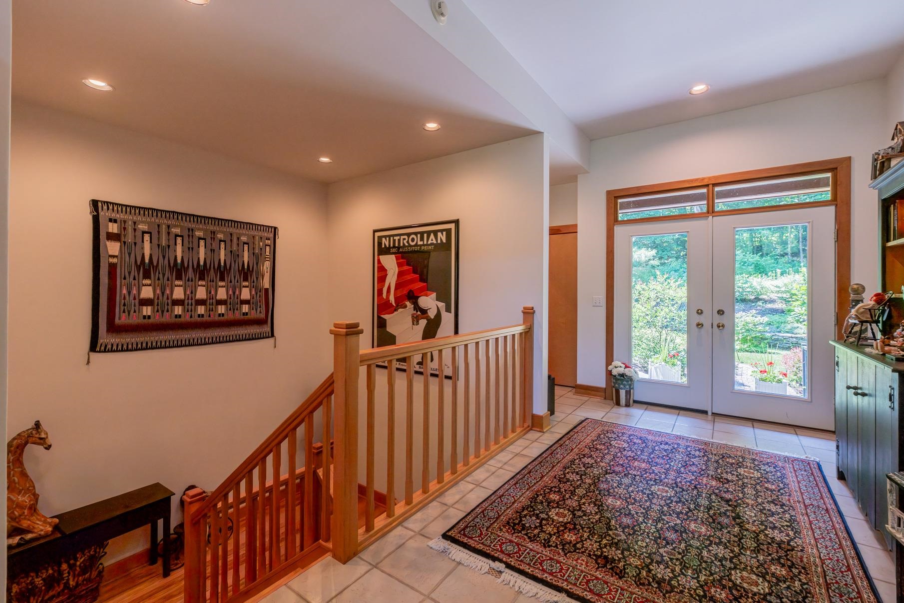 84 Frost Pond Road Property Photo 5
