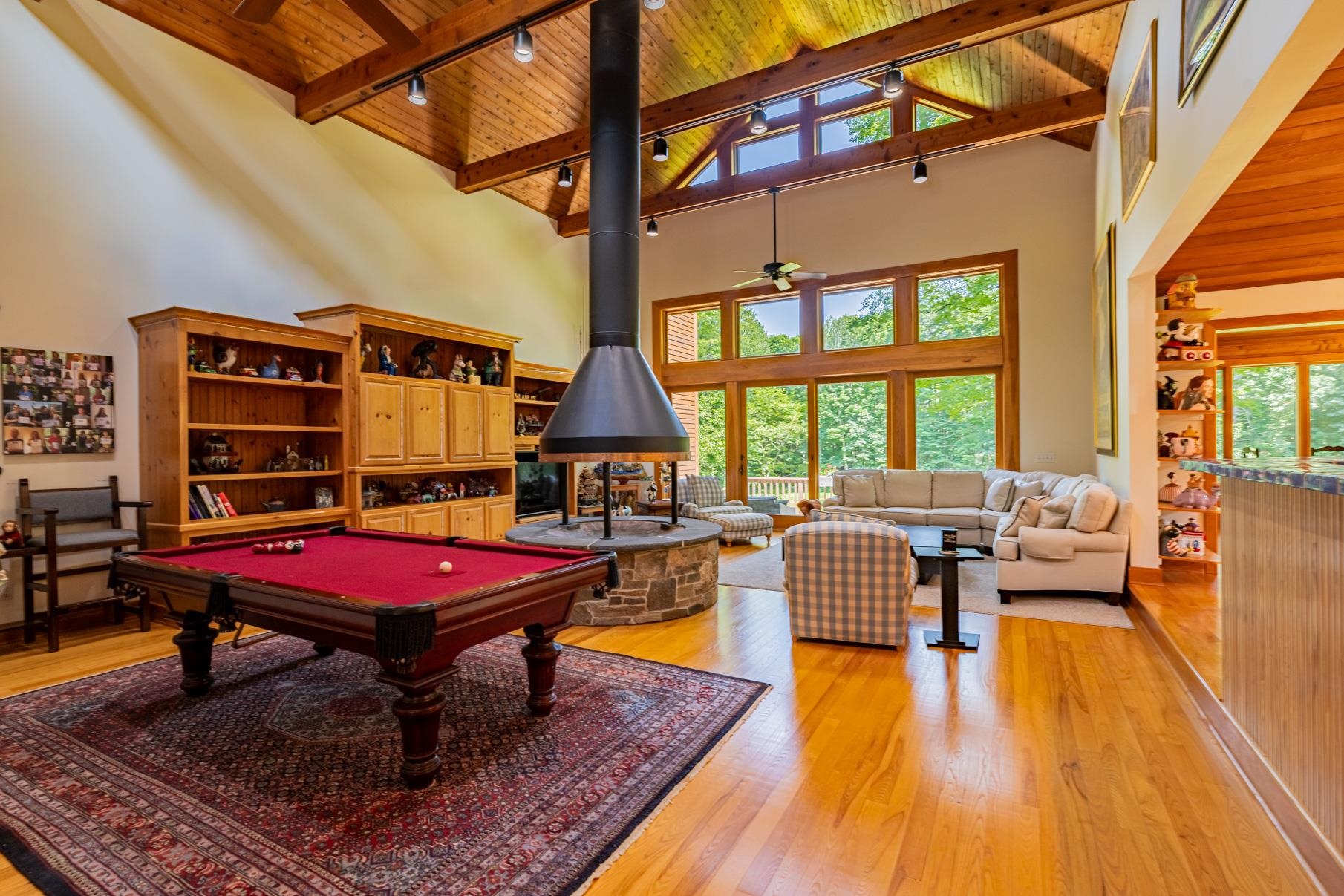 84 Frost Pond Road Property Photo 6